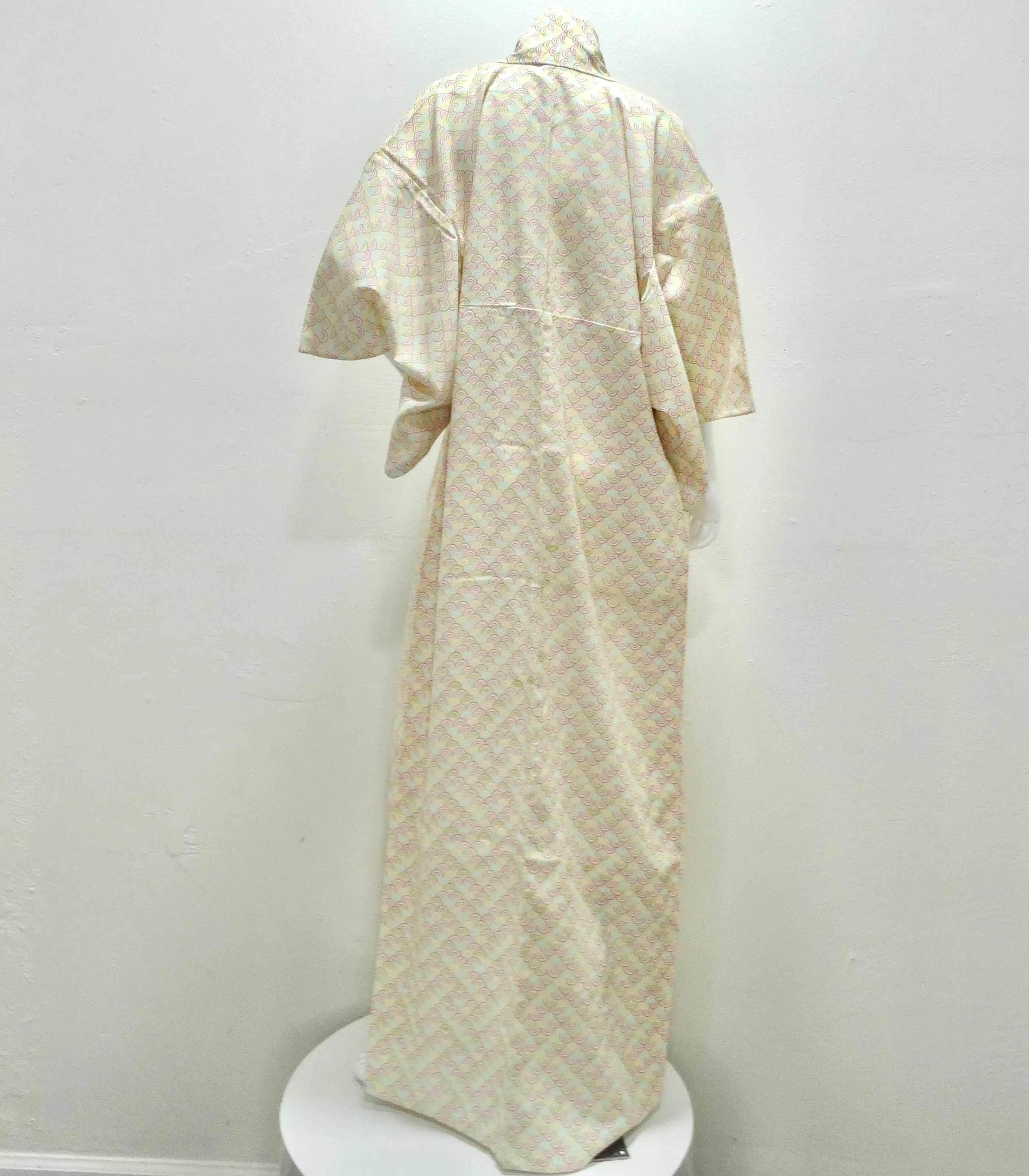 1970s Handmade Japanese Ivory Cotton Long Kimono