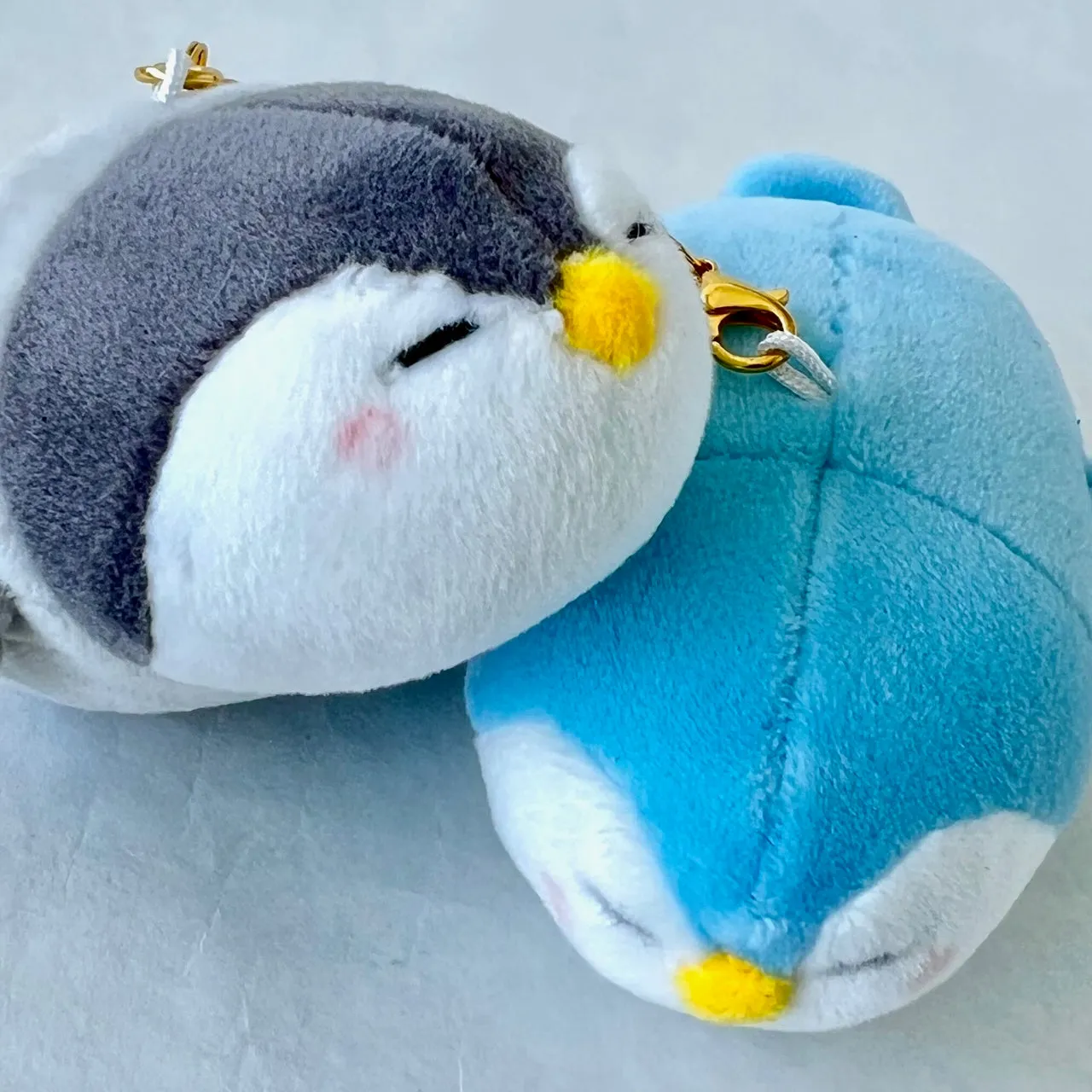 63317 CRUX SLEEPING PENGUIN BUDDIES PLUSH CHARMS-3 Pairs