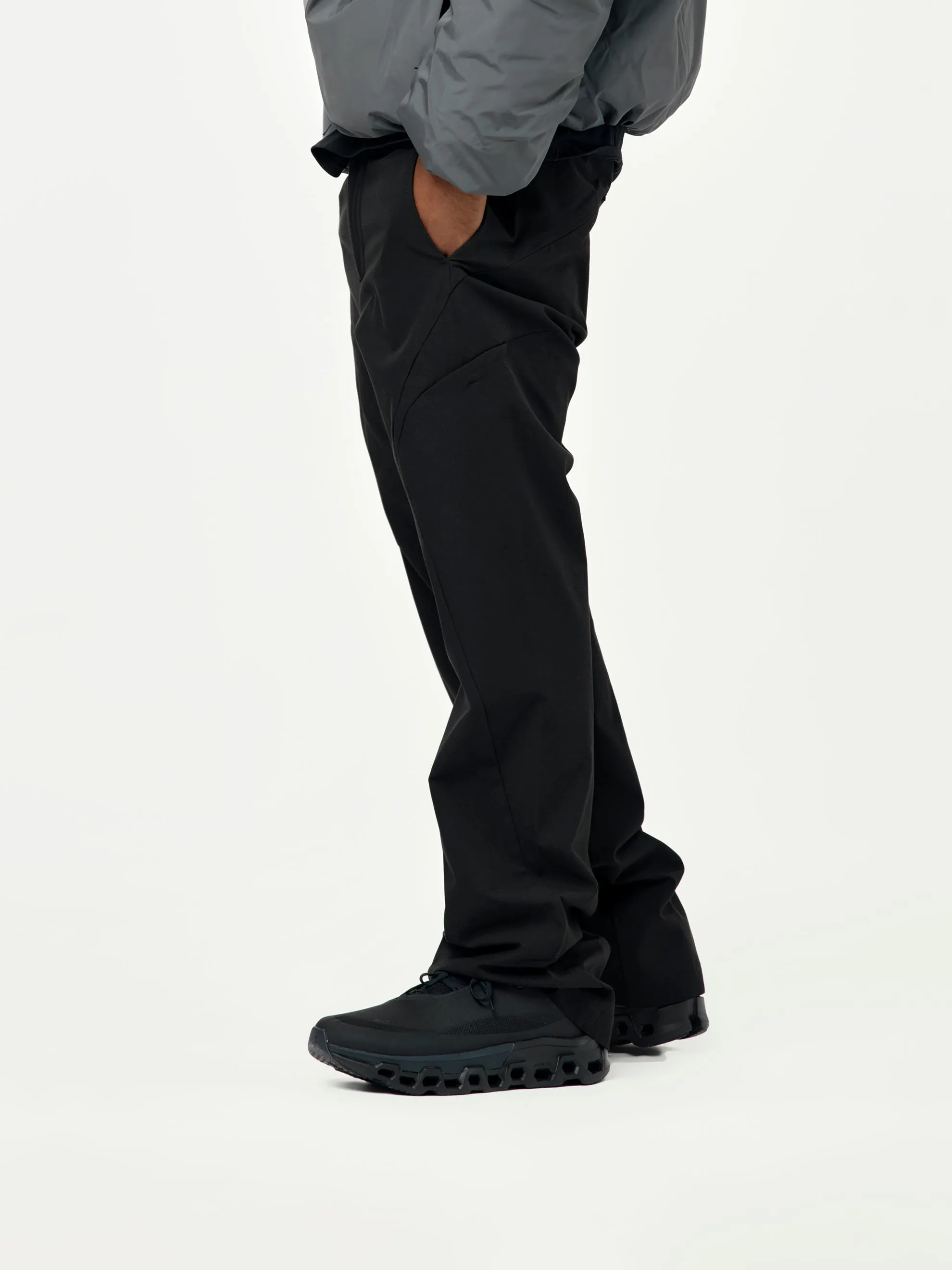 7.0 TECHNICAL PANTS RIGHT (BLACK)