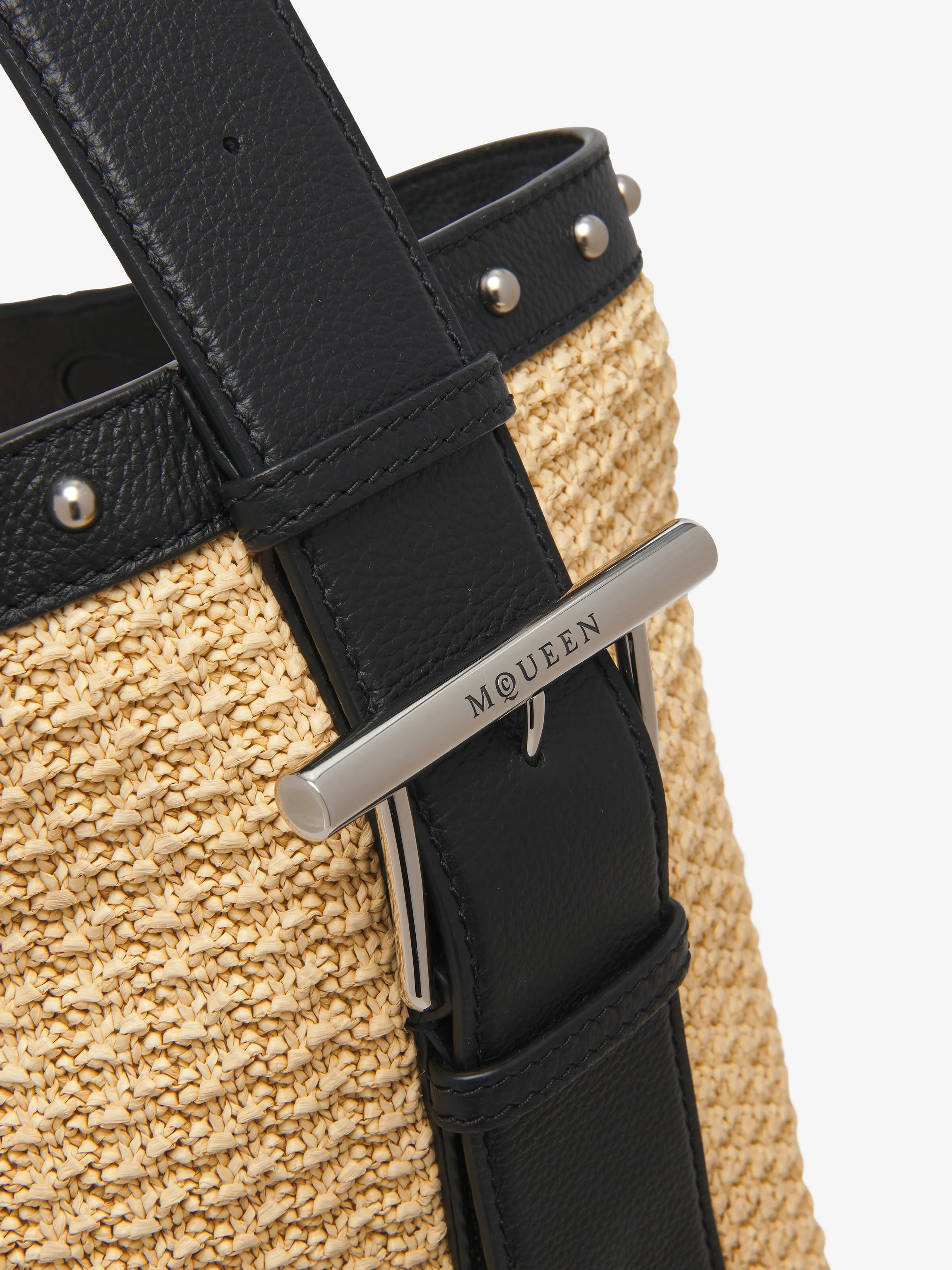 Alexander McQueen Sling Shoulder Bag in Natural/Black/Silver