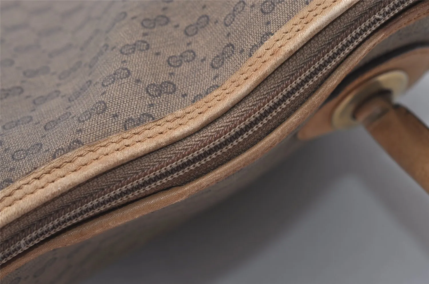 Authentic GUCCI Vintage Micro GG PVC Leather Shoulder Tote Bag Brown 0915J