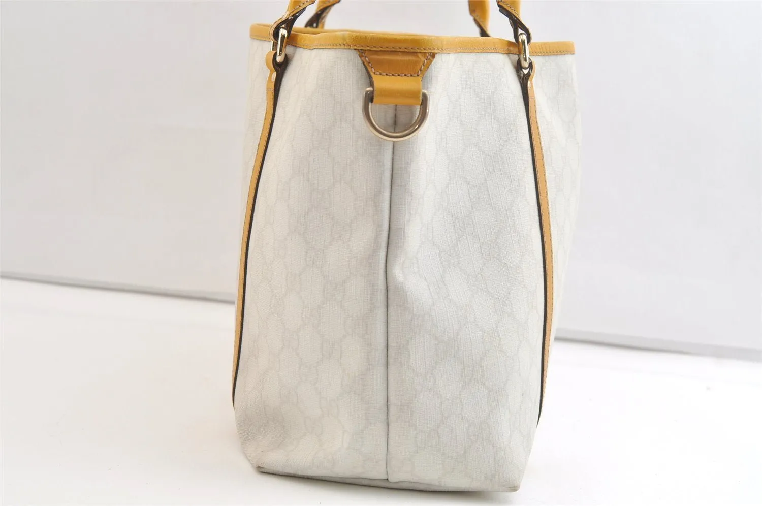 Authentic GUCCI Vintage Shoulder Tote Bag GG PVC Leather 197953 White 2767K