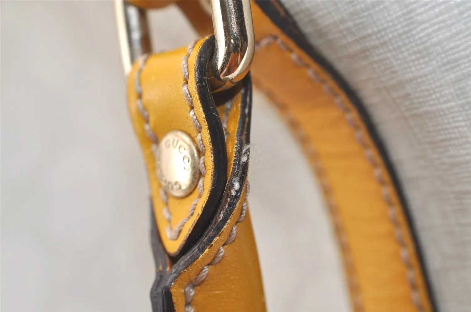 Authentic GUCCI Vintage Shoulder Tote Bag GG PVC Leather 197953 White 2767K