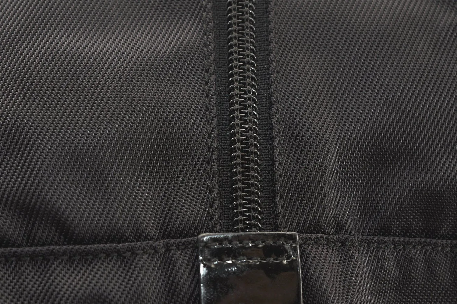 Authentic GUCCI Vintage Travel Boston Bag Nylon Enamel 0120389 Black 5148K