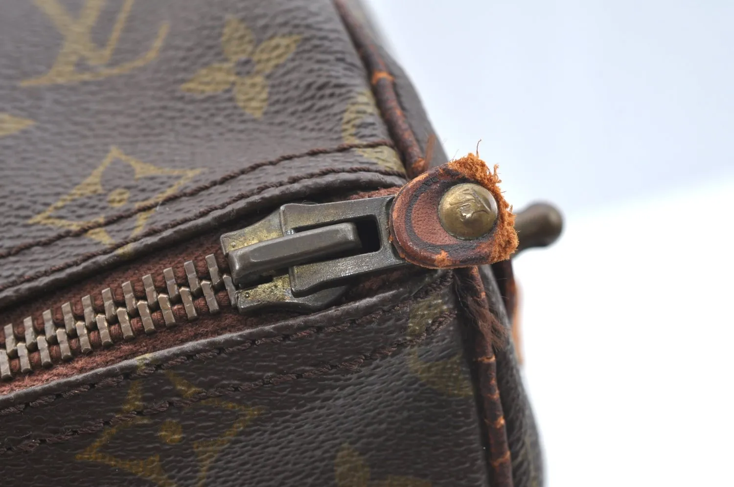 Authentic Louis Vuitton Monogram Keepall 45 Travel Boston Bag Old Model LV K5623