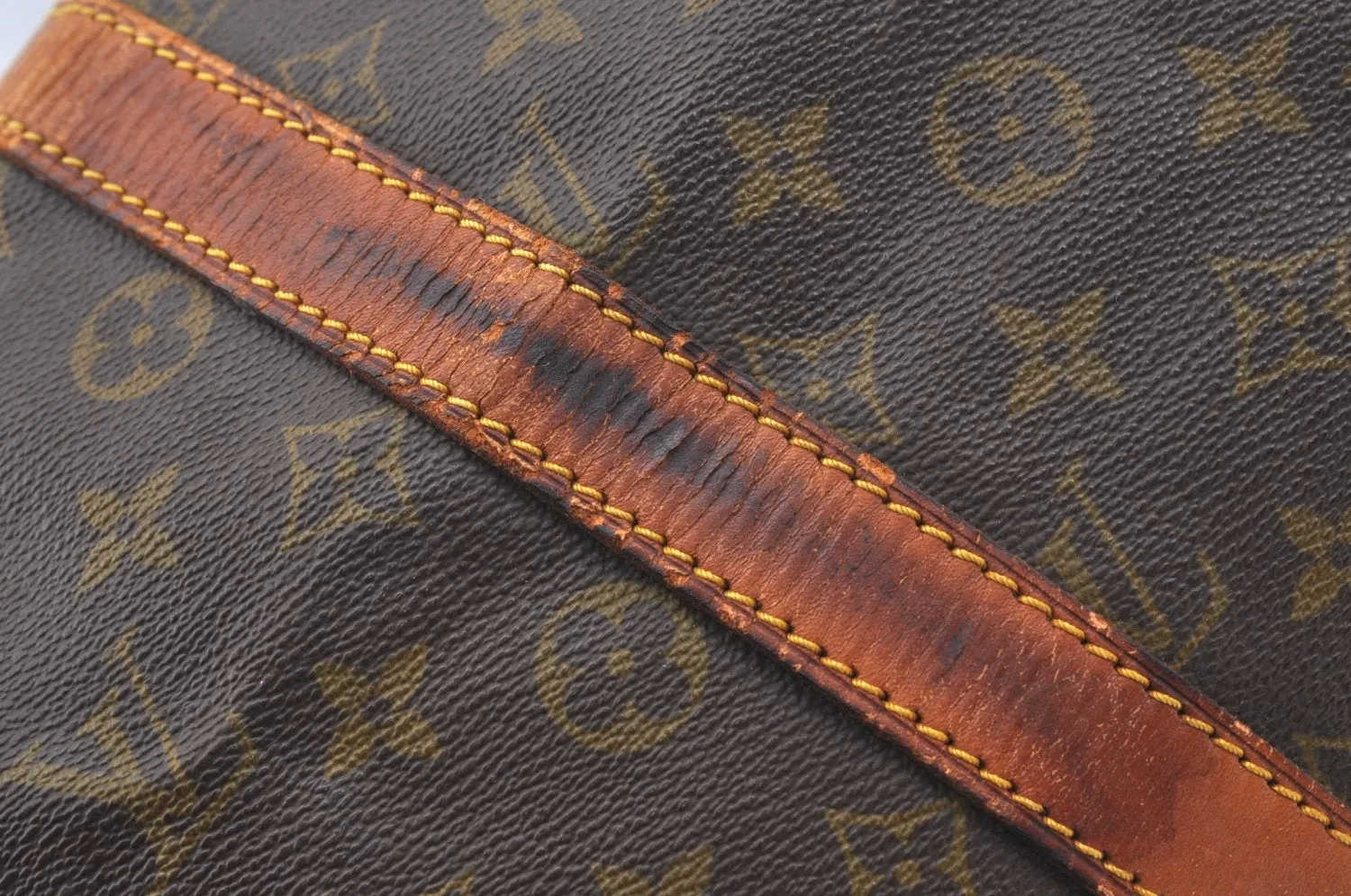Authentic Louis Vuitton Monogram Keepall 45 Travel Boston Bag Old Model LV K5623