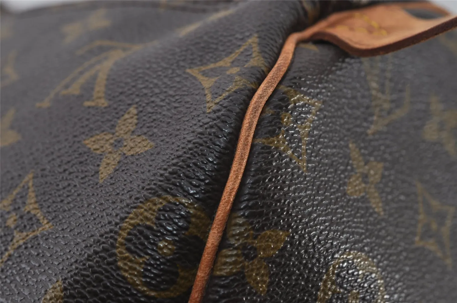 Authentic Louis Vuitton Monogram Keepall 55 Travel Boston Bag M41424 LV 3164I