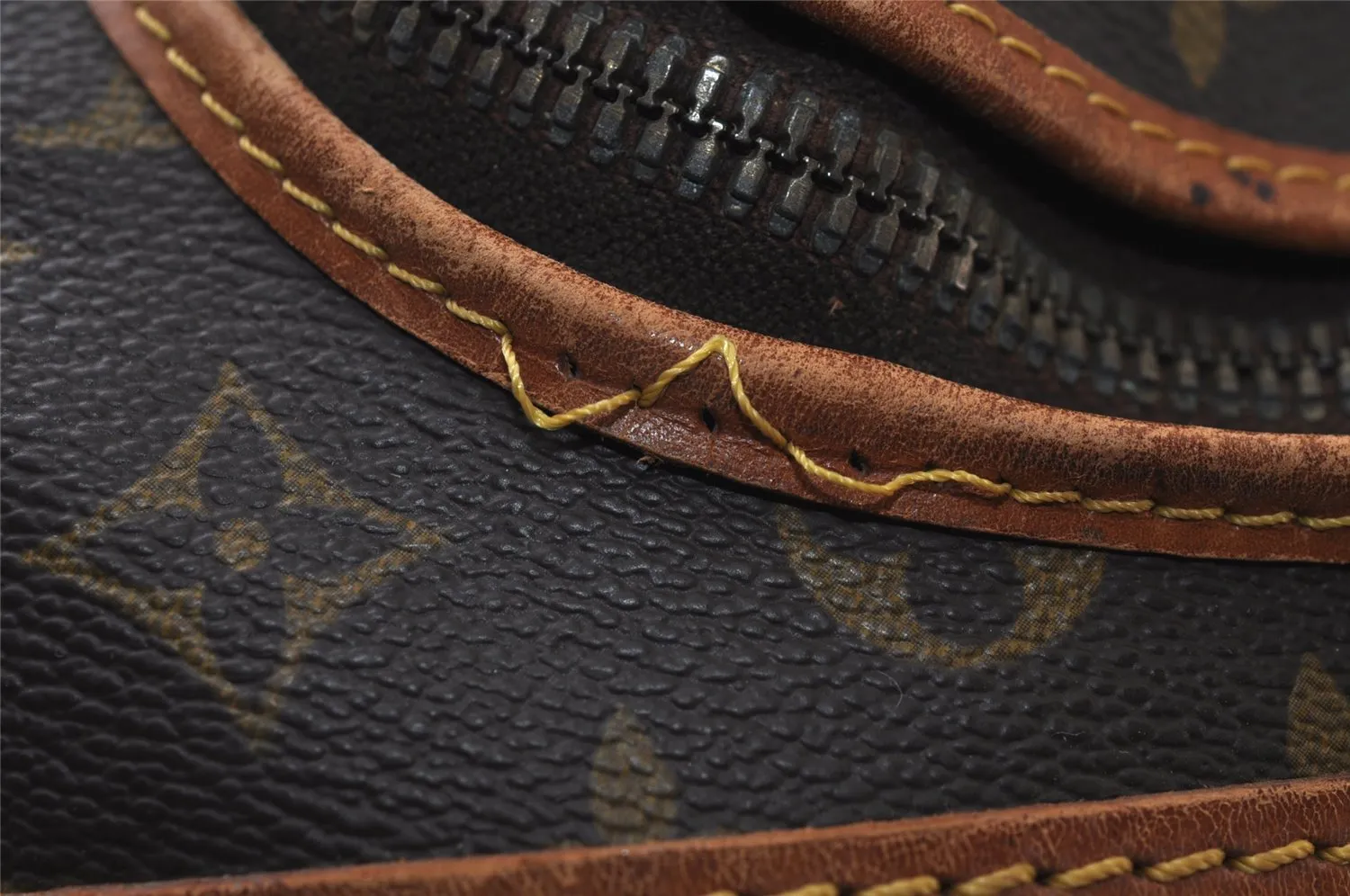 Authentic Louis Vuitton Monogram Sac Chaussures 55 Boston Bag M41922 LV 9709I