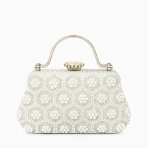 Bianca | A Pearl-Adorned Clutch Bag for Effortless Elegance