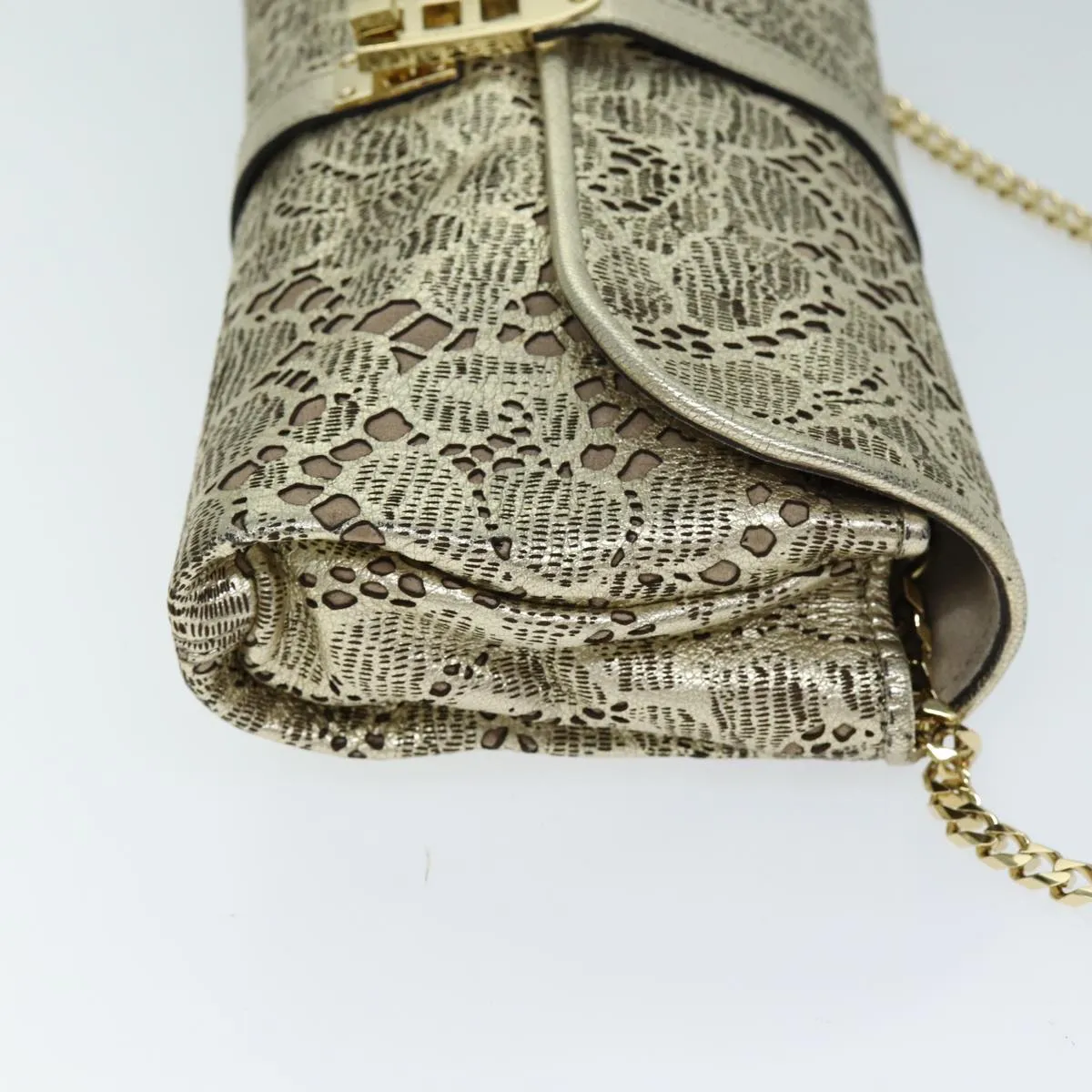 BURBERRY Chain Shoulder Bag Leather Gold Auth 74996