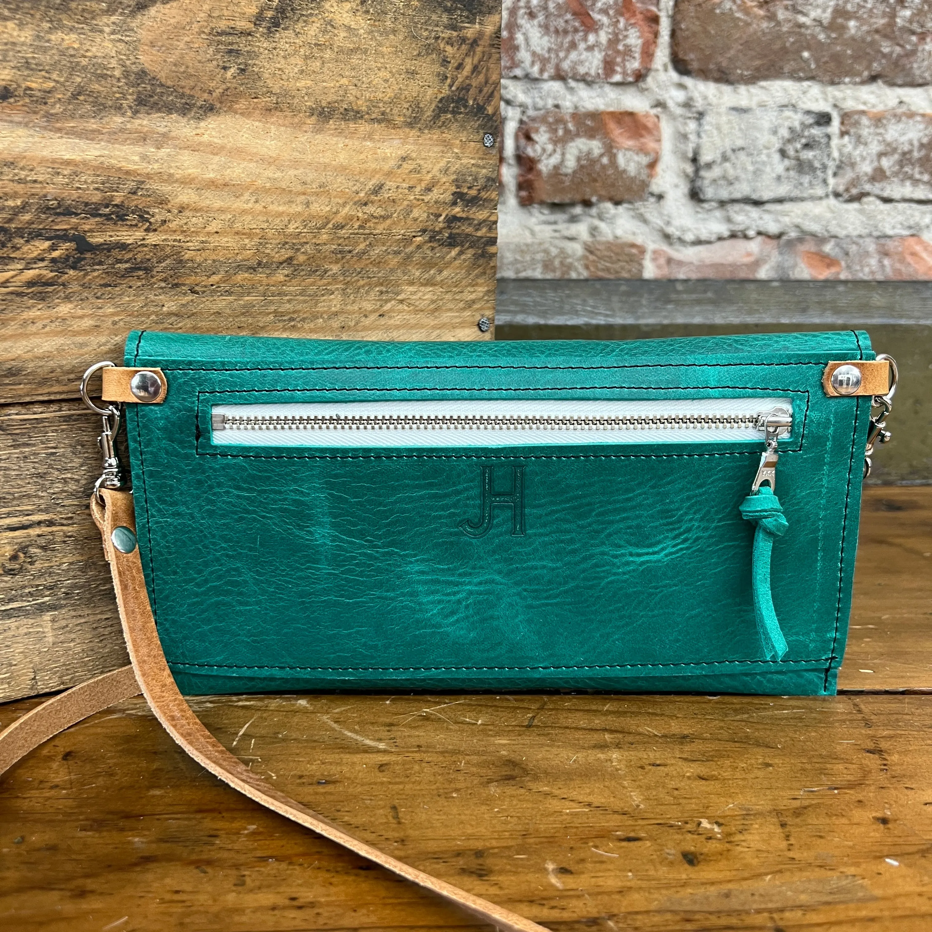 Carly Clutch - Mediterranean