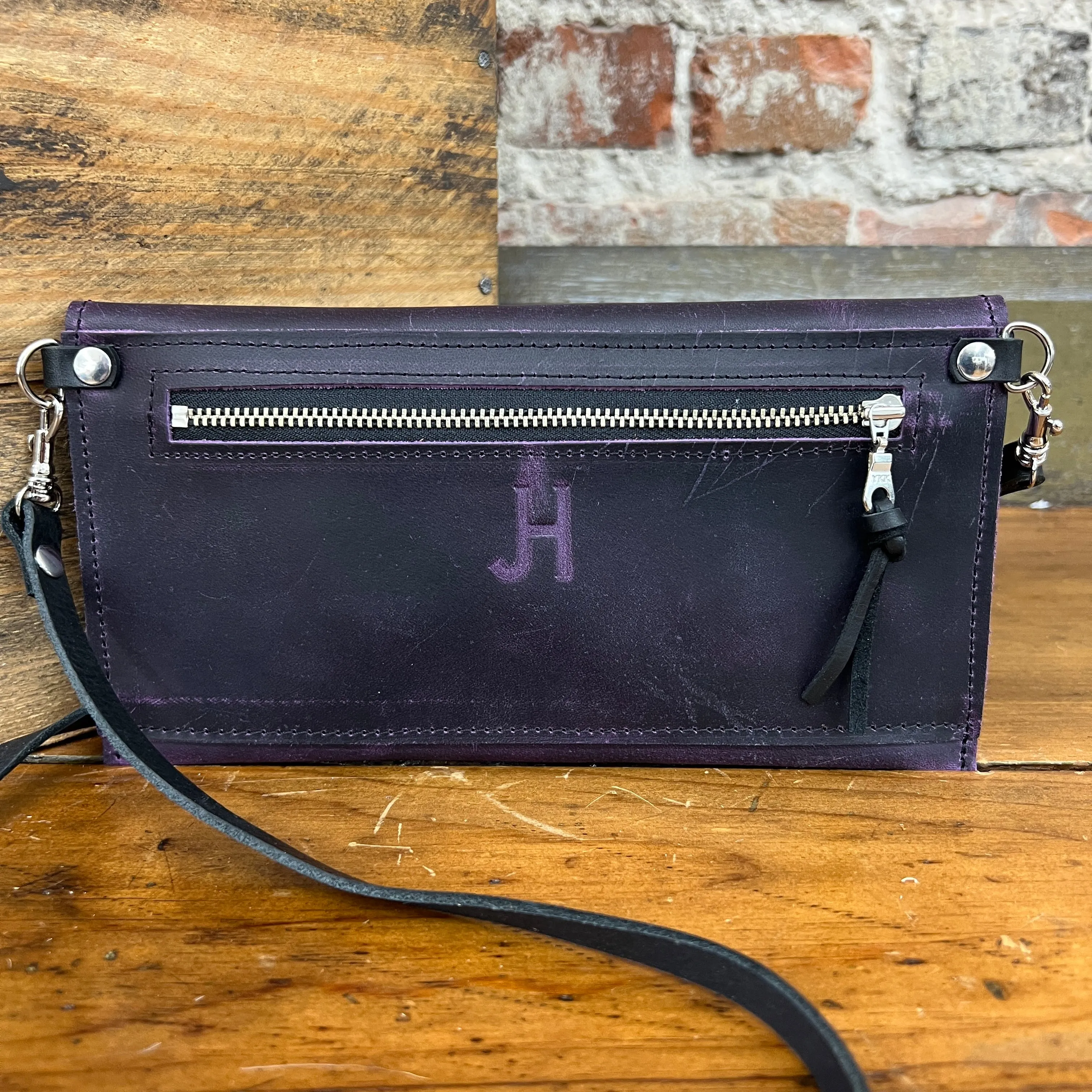 Carly Clutch - Plum