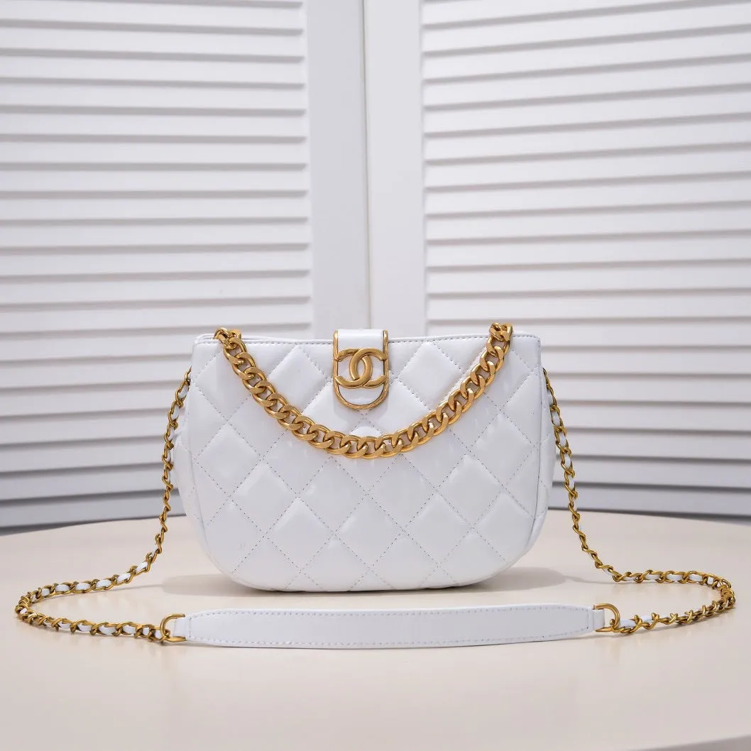CC605 Hobo Handbag / 6.6 × 9 × 2.7 inch