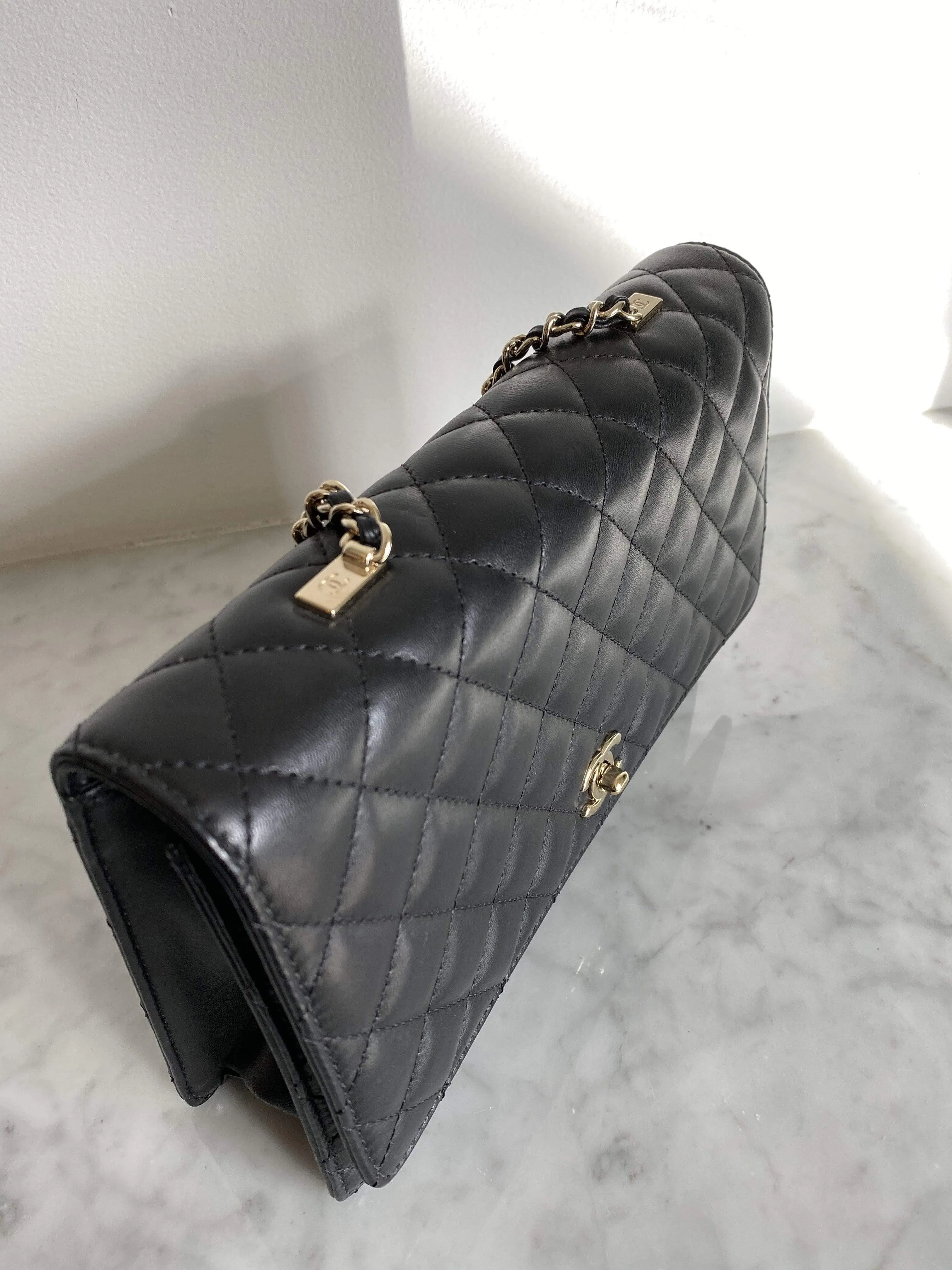 Chanel Black Lambskin Flap bag Pearl Chain