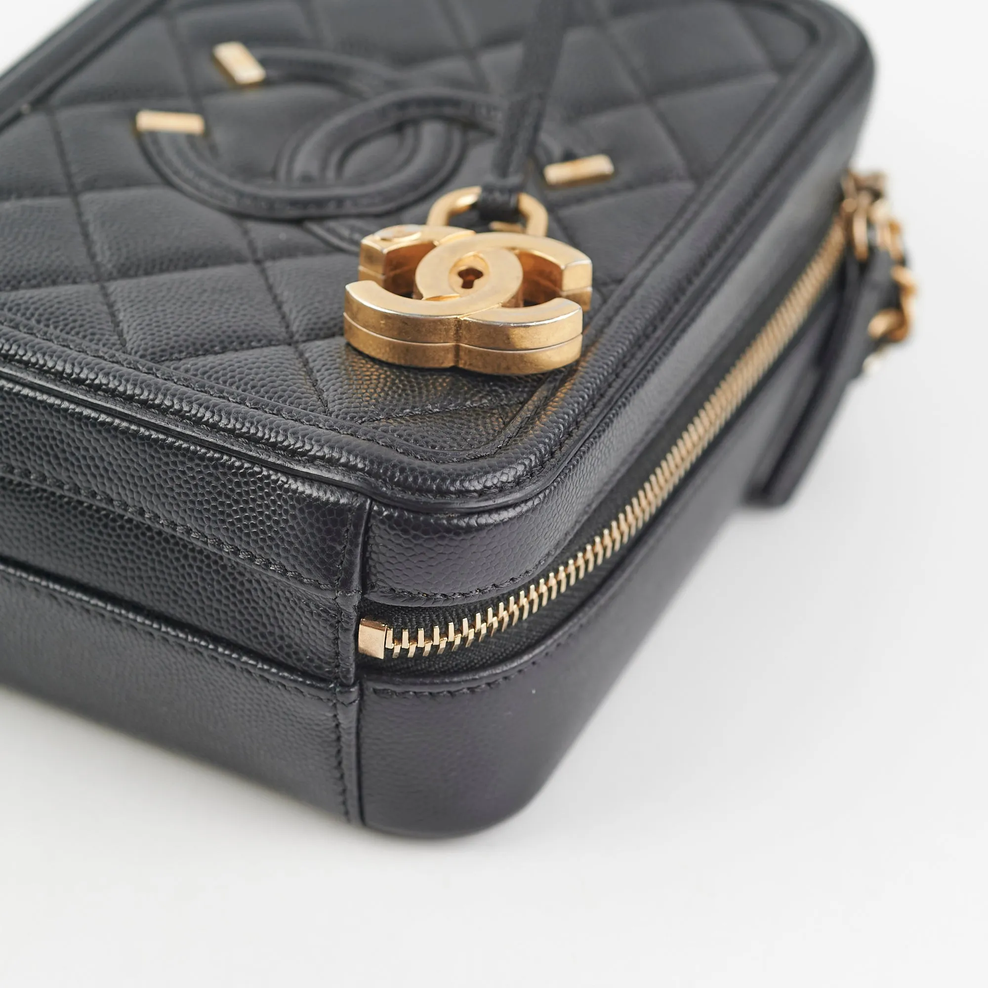 Chanel Caviar CC Filigree Vertical Vanity Case Bag Black