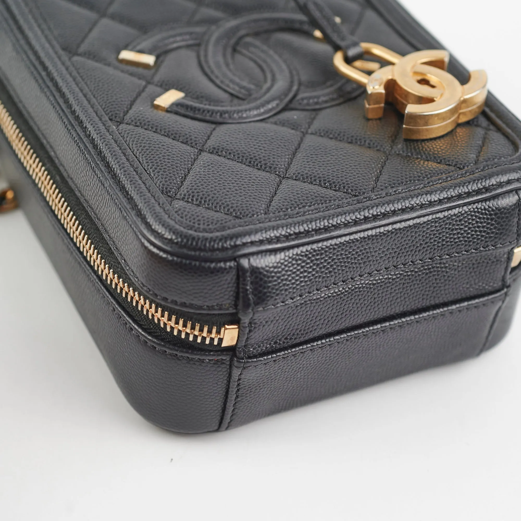Chanel Caviar CC Filigree Vertical Vanity Case Bag Black