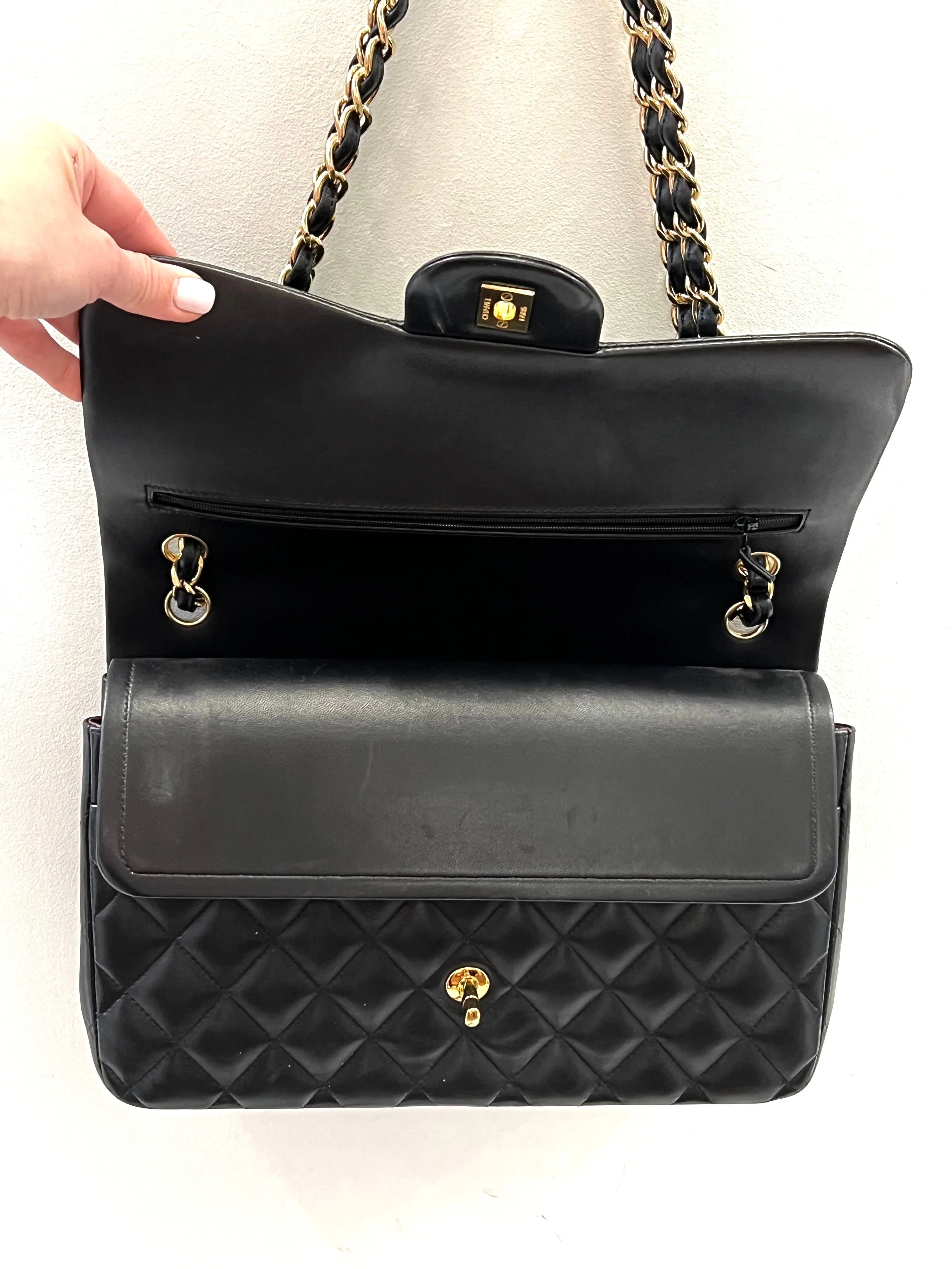 CHANEL QUILTED LAMBSKIN DOUBLE FLAP JUMBO BAG