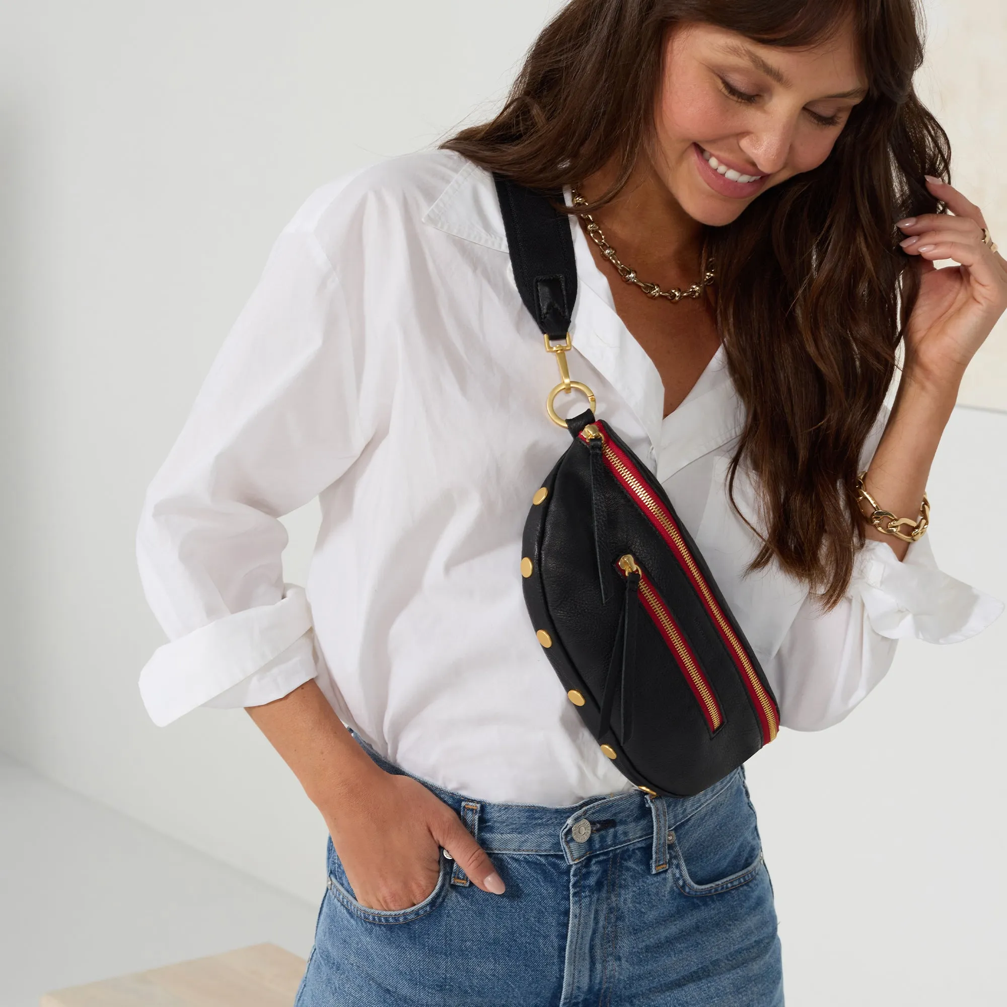 Charles Crossbody | Black/Brushed Gold Red Zip | Med