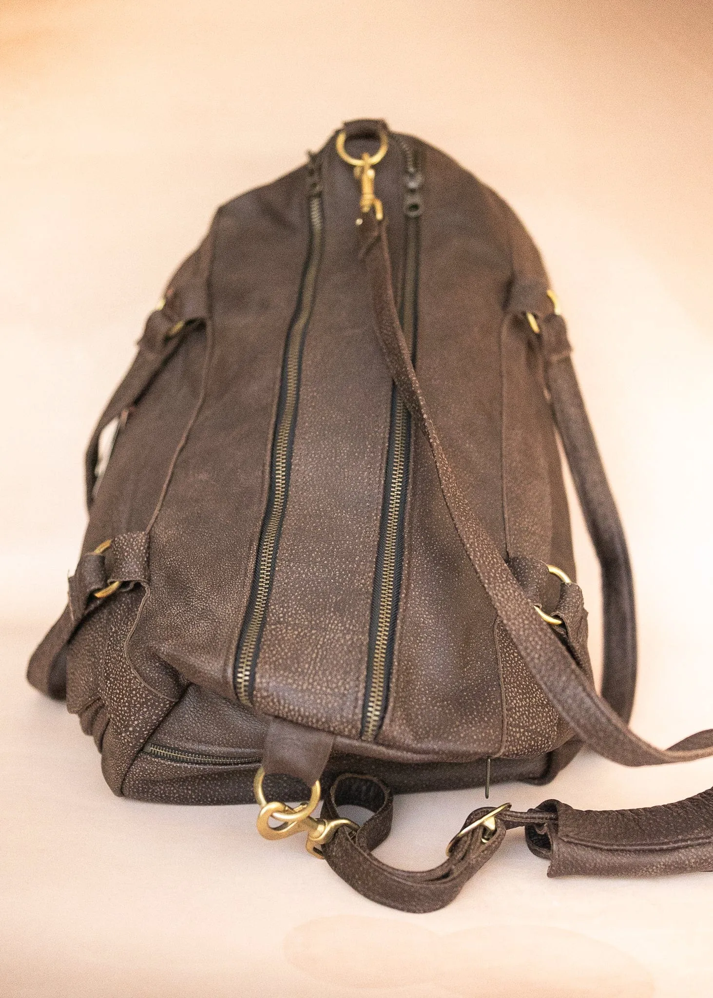 Classic Overnight Travel Bag - Cowhide - Mottle Brown