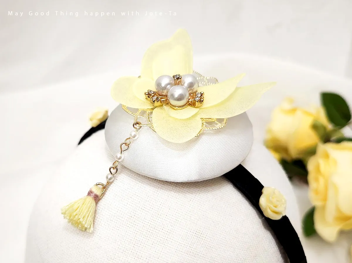 Colorful Hairband with a Butterfly & Mini Tassel (6 Colors)