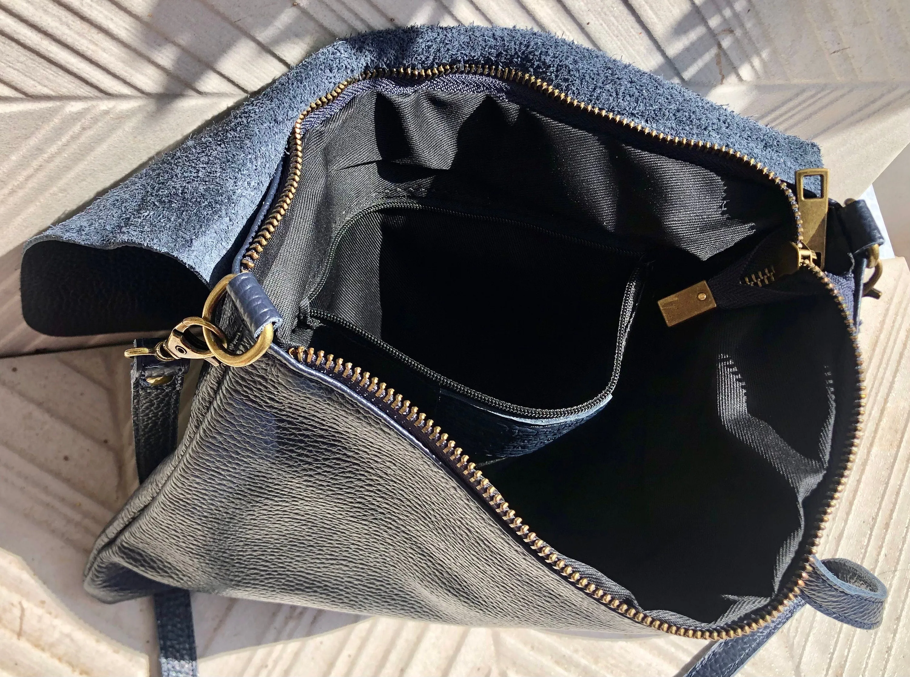 Cross body /shoulder bag. NAVY blue soft genuine leather bag with zipper, flap   adjustable strap. Dark blue leather purse. Navy messenger