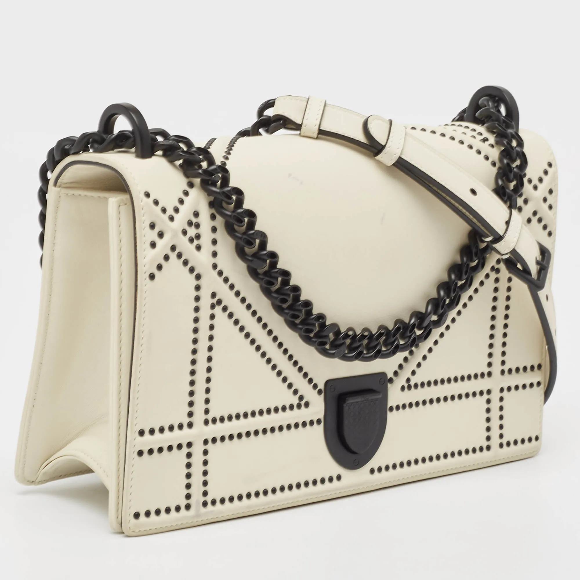 DIOR White Leather Medium ama Flap Shoulder Bag
