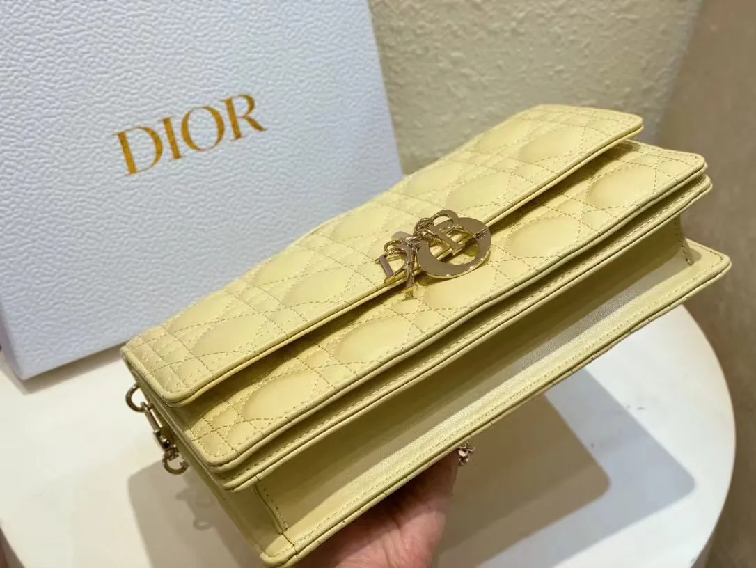 DR349 Miss Dior Top Handle Bag / 9.5 x 5.5 x 3 inches / HIGHEST QUALITY VERSION