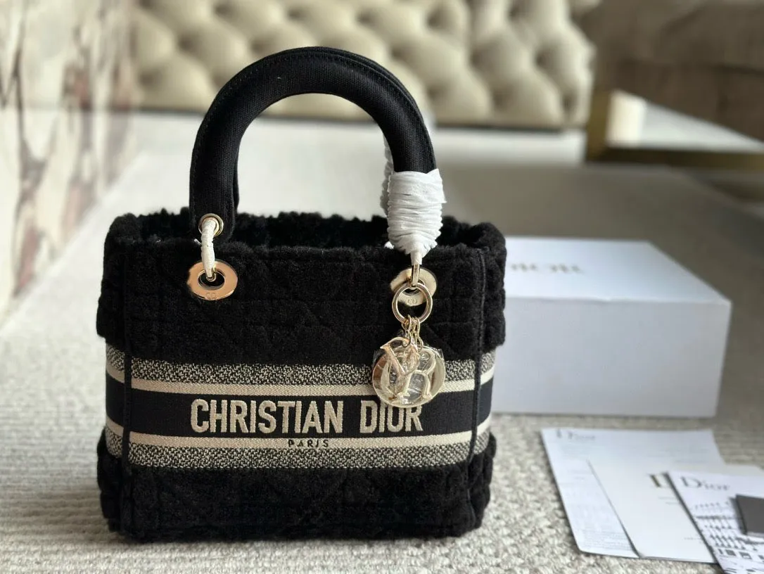 DR471 Medium Lady Dior Bag /  9.5 x 8.5 x 4.5 inches