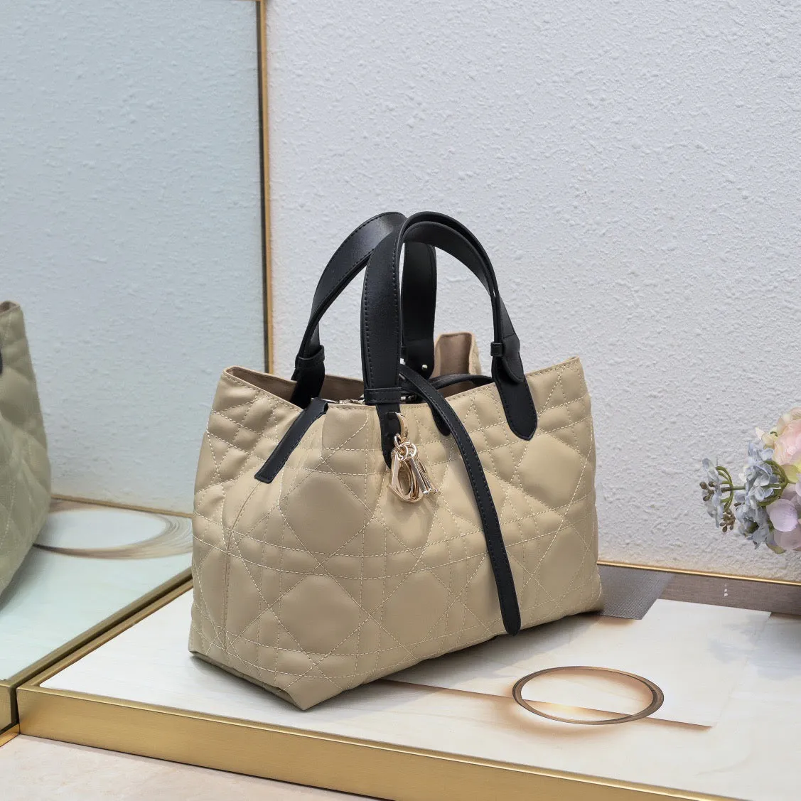 DR507 Small/Medium Dior Toujours Bag