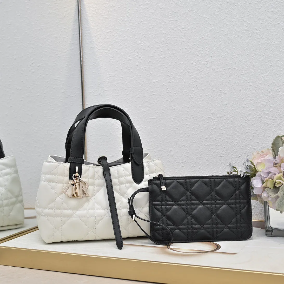 DR507 Small/Medium Dior Toujours Bag