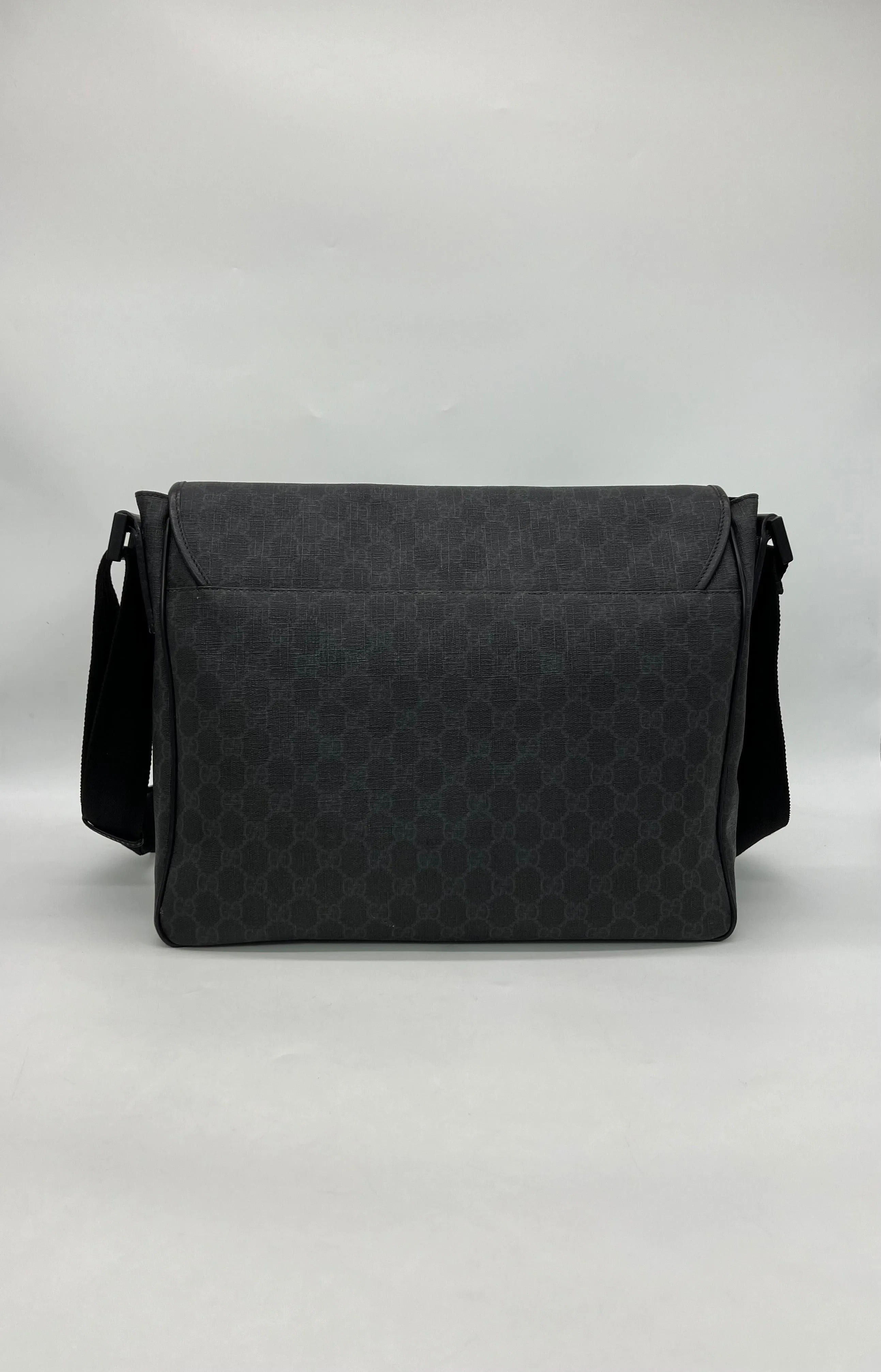 GUCCI Black GG Supreme Canvas and Leather Flap Messenger Bag