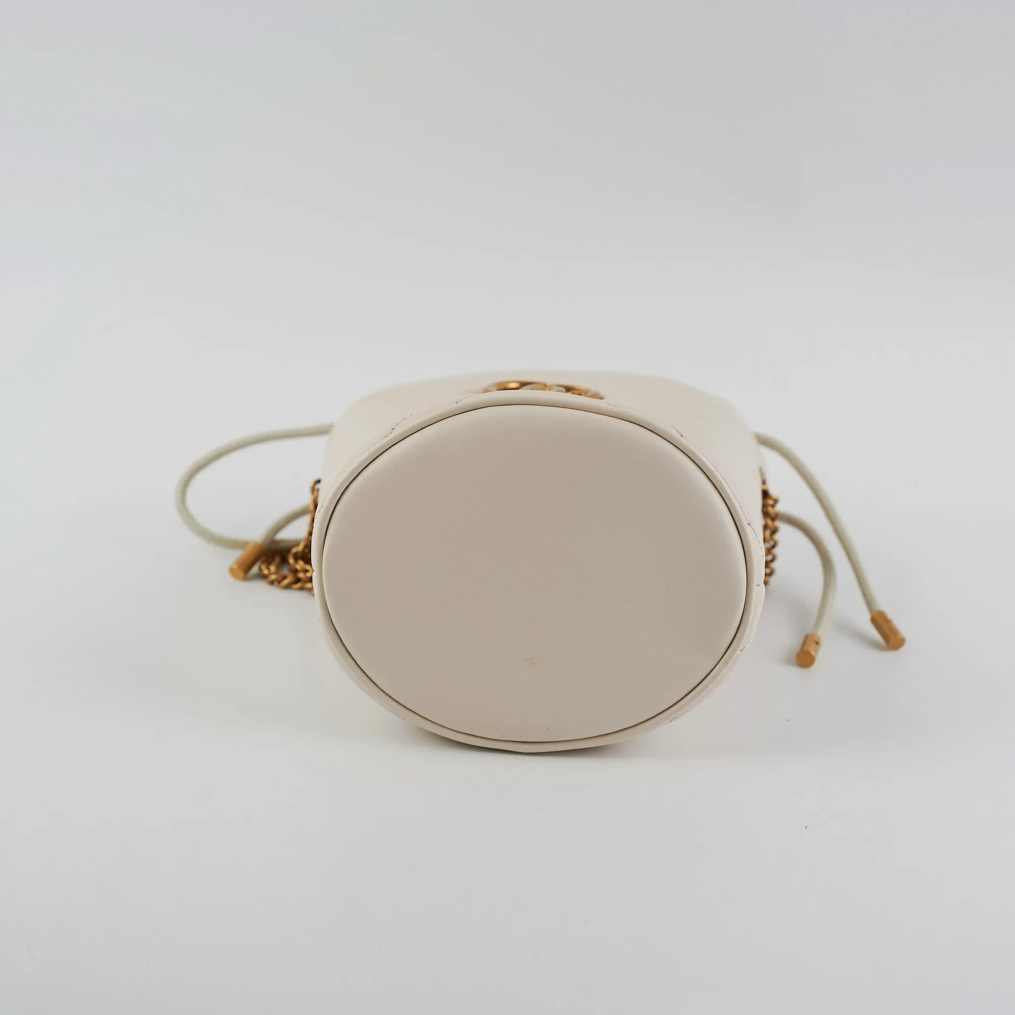 Gucci GG Marmont Mini Bucket Bag White HOLD AL