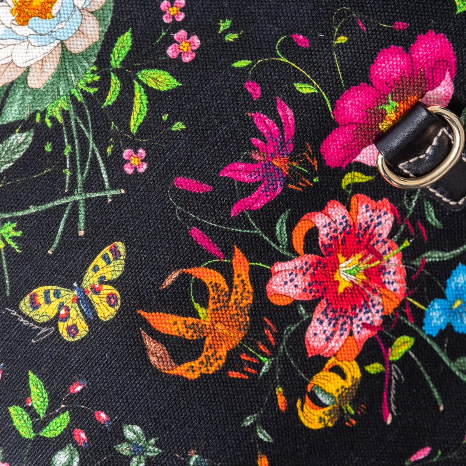 Gucci Jackie Floral Canvas Shoulder Bag