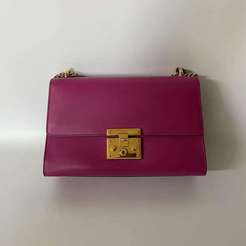 Gucci Padlock Shoulder Bag in Pink Leather