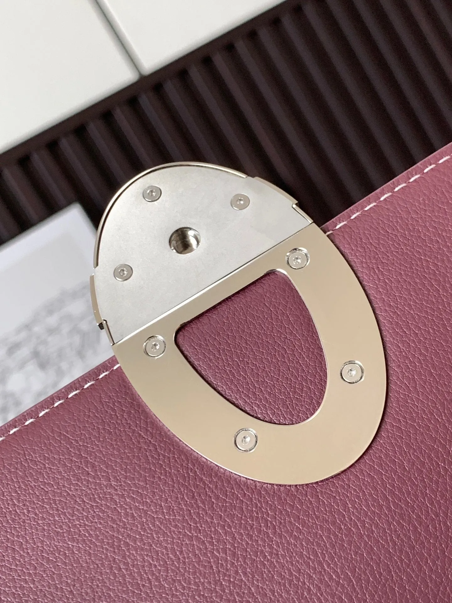 GY021 233 bag / HIGHEST QUALITY VERSION / 6.7x3.1x9.8in