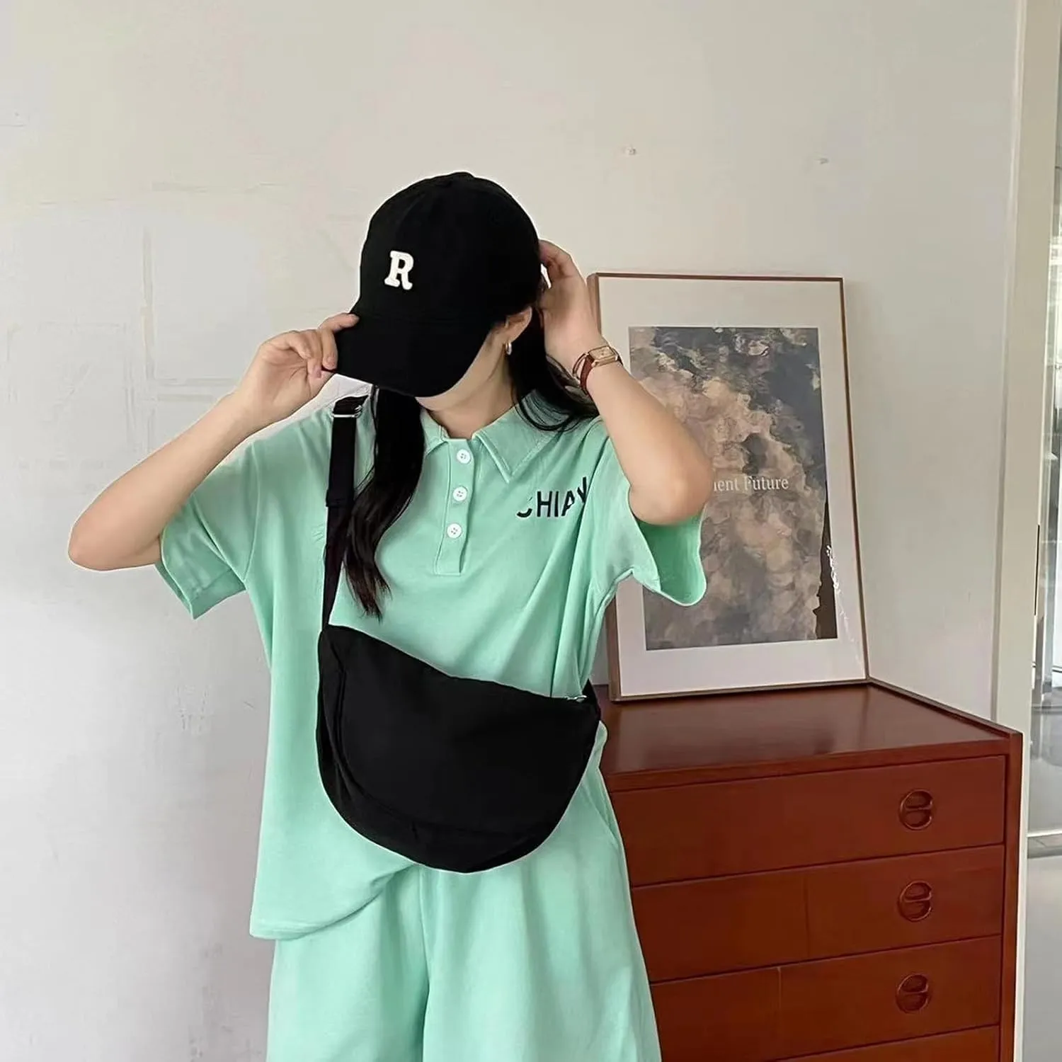 I IHAYNER Small Nylon Crescent Bag for Women Lightweight Crossbody Purse Casual Shoulder Bags