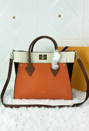 KELLIE - SATCHEL TRAPEZE BAG