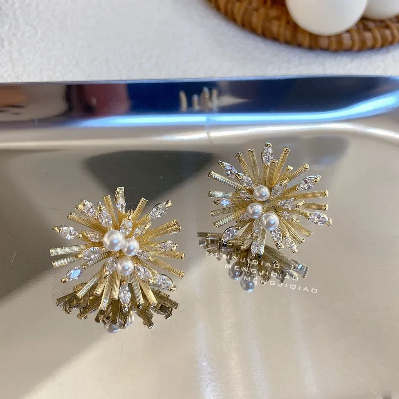 Korean Cute Shiny Zircon Flower Stud Earrings For Women