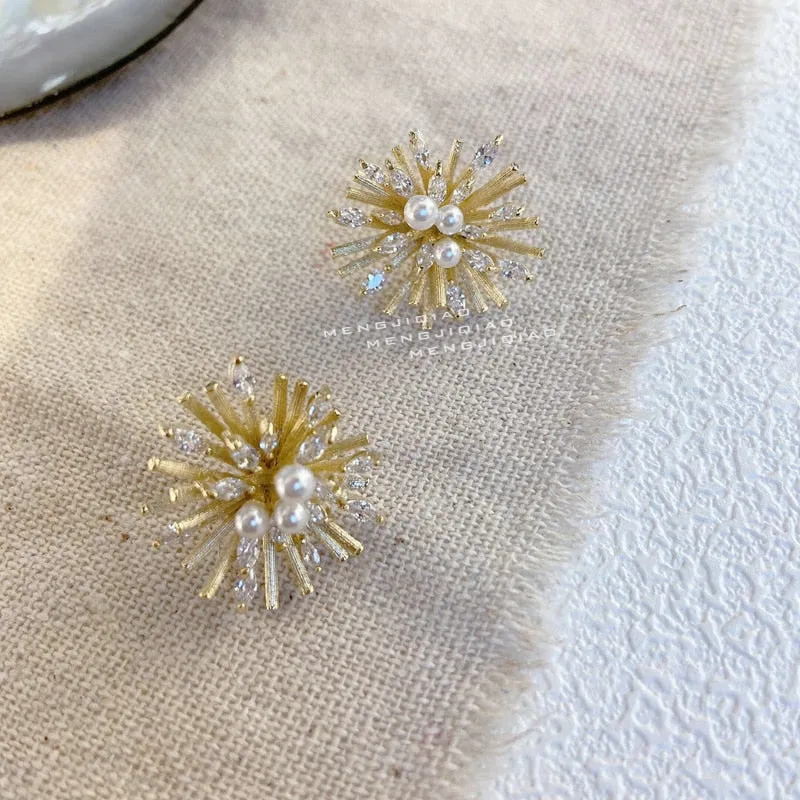 Korean Cute Shiny Zircon Flower Stud Earrings For Women