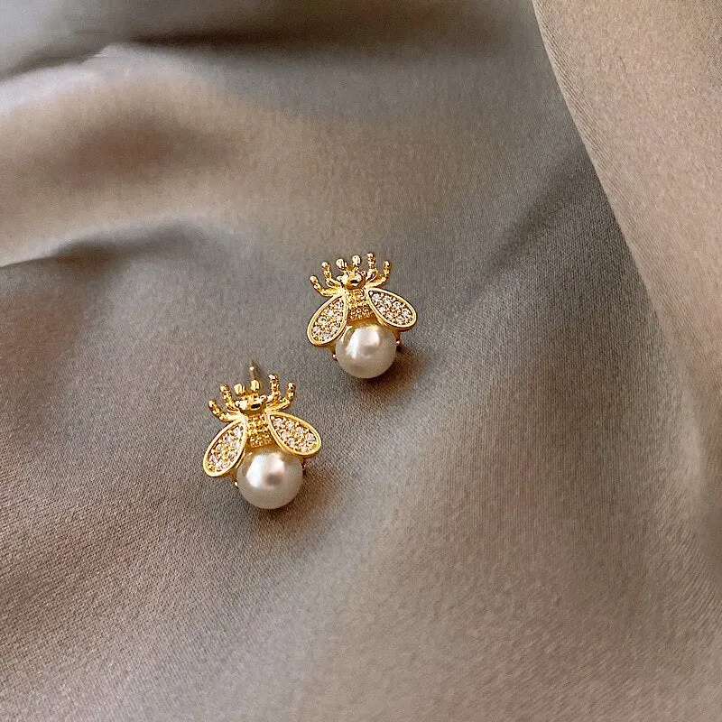 Korean New Exquisite Honey Bee Pearl Earrings Fashion