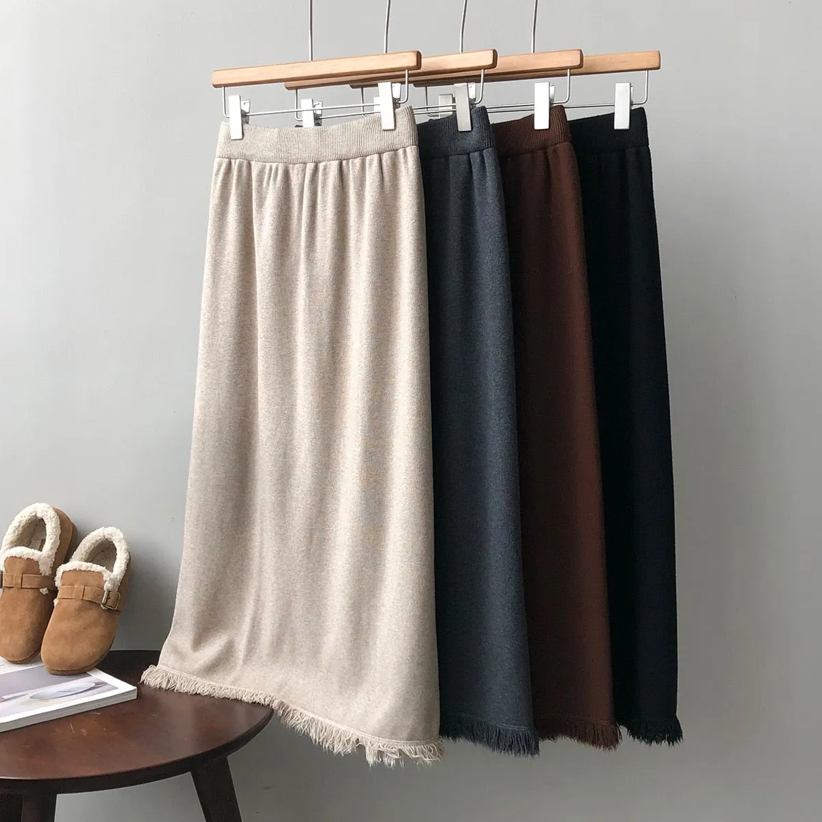 [Korean Style] Cinched Waist Frayed Hem Winter Long Skirt w/ Back Slit
