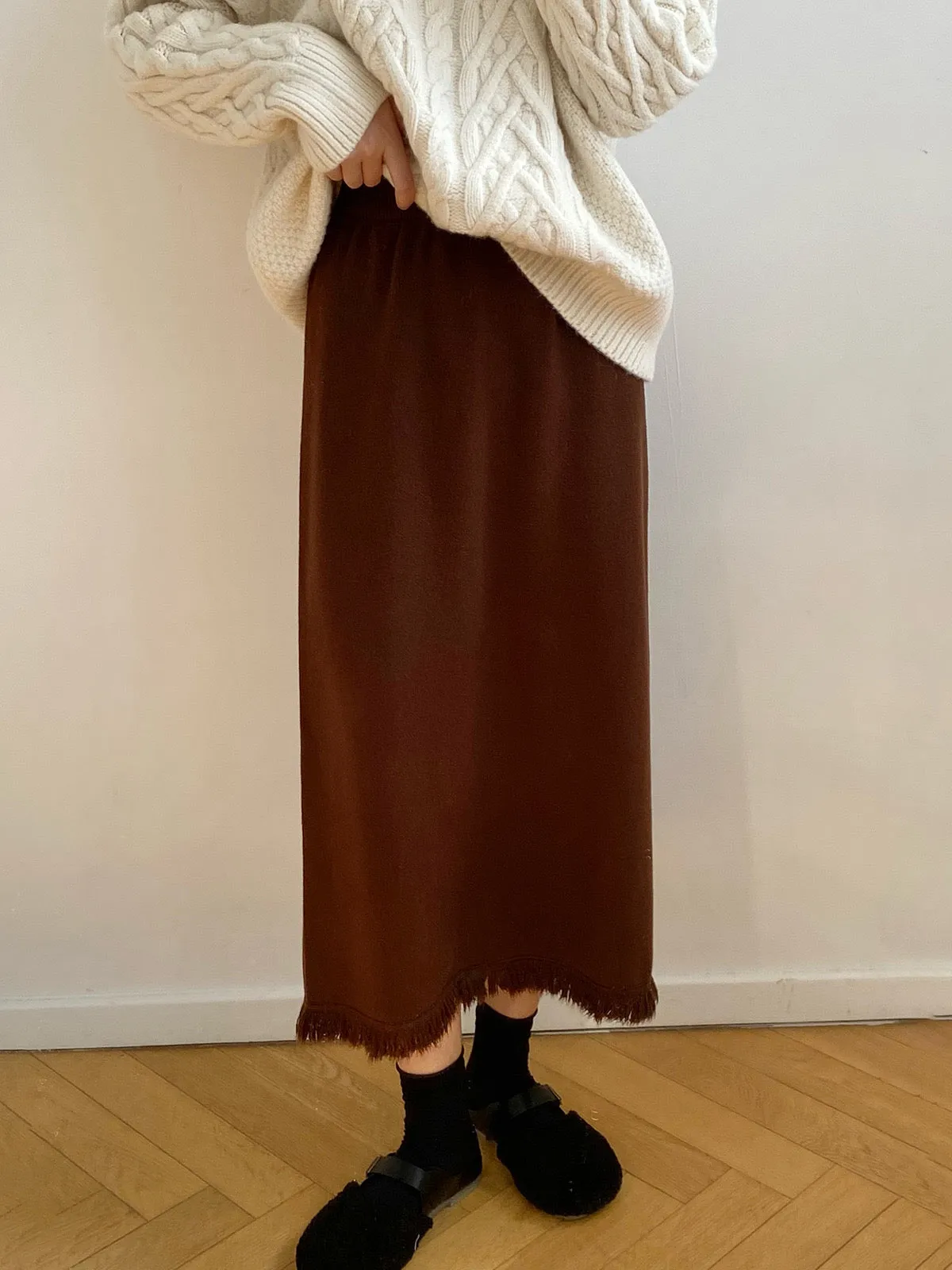 [Korean Style] Cinched Waist Frayed Hem Winter Long Skirt w/ Back Slit