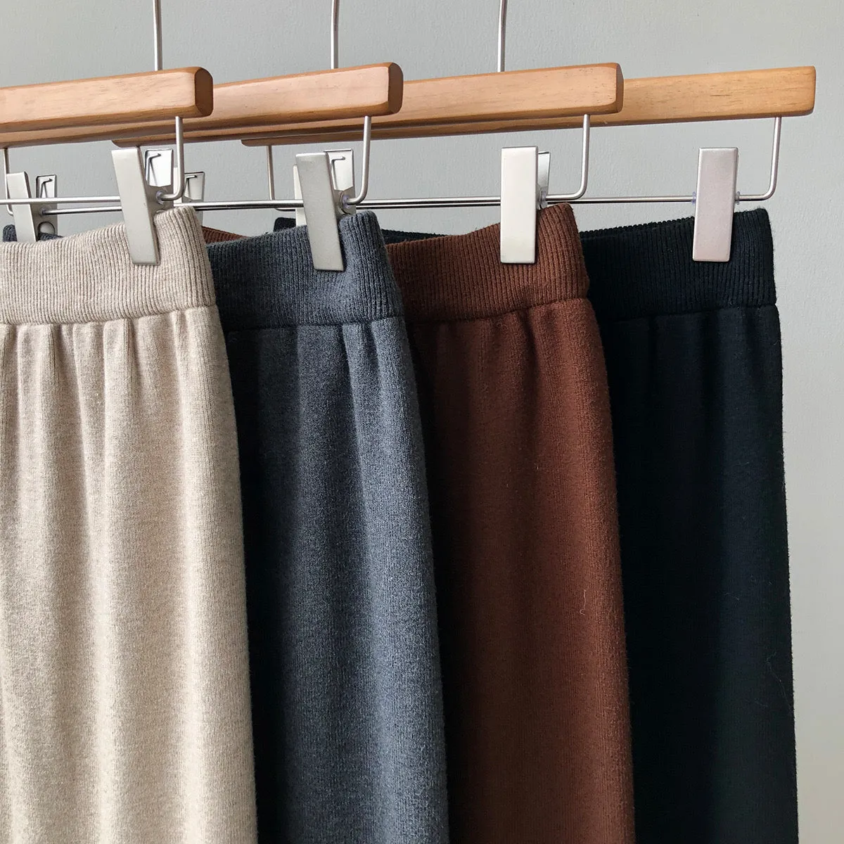 [Korean Style] Cinched Waist Frayed Hem Winter Long Skirt w/ Back Slit
