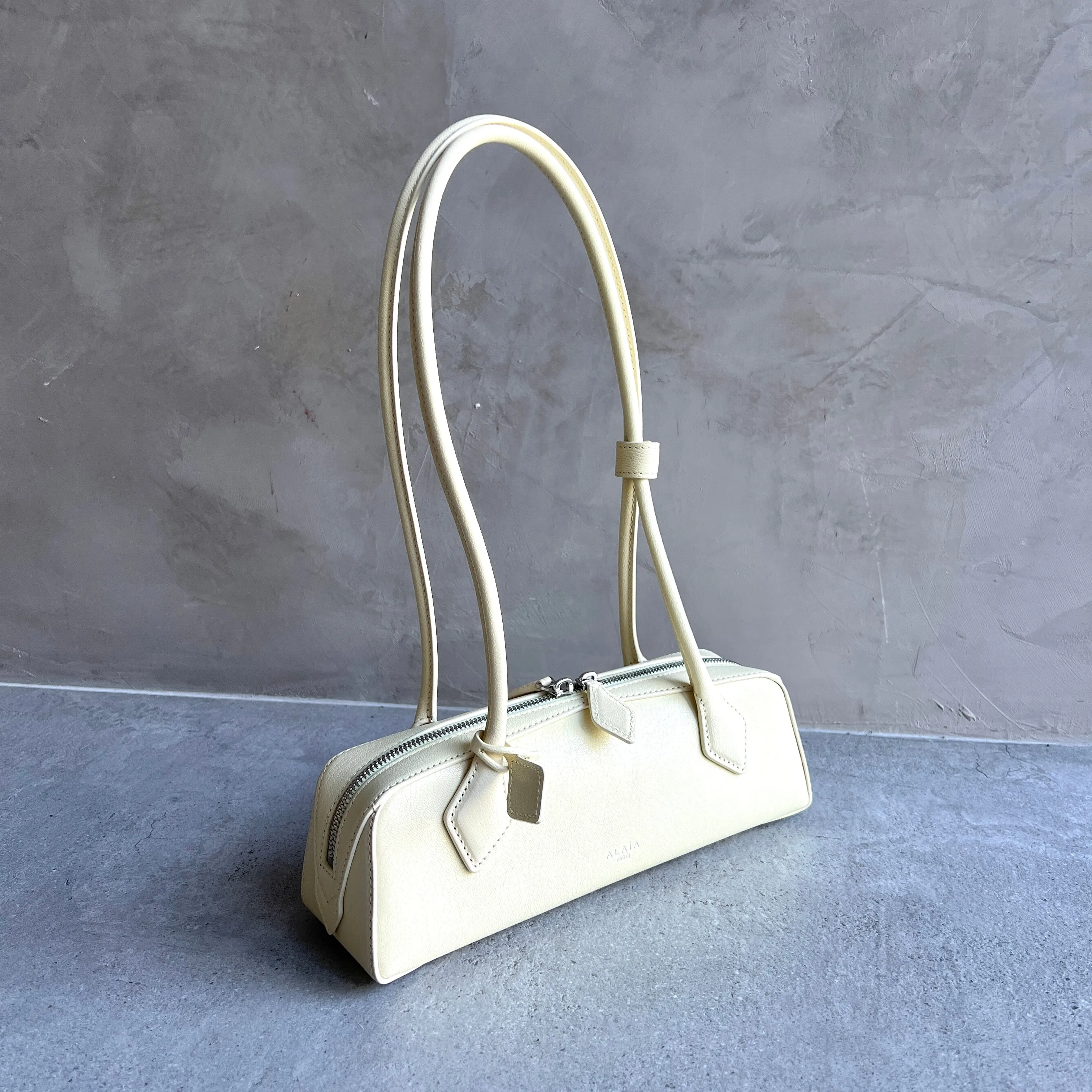 Le Teckel Small, Yellow