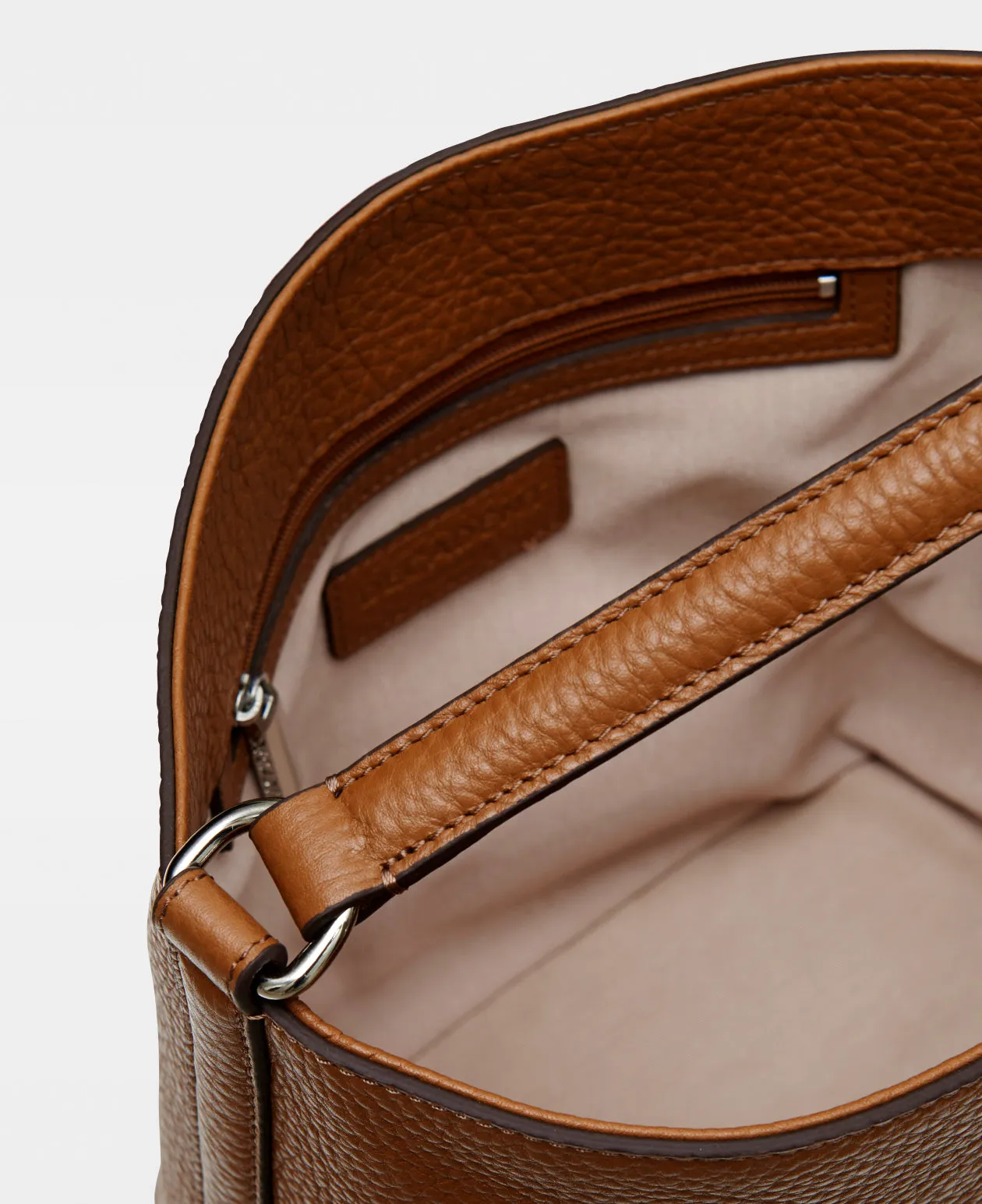 LEXIE small bucket bag - Cognac