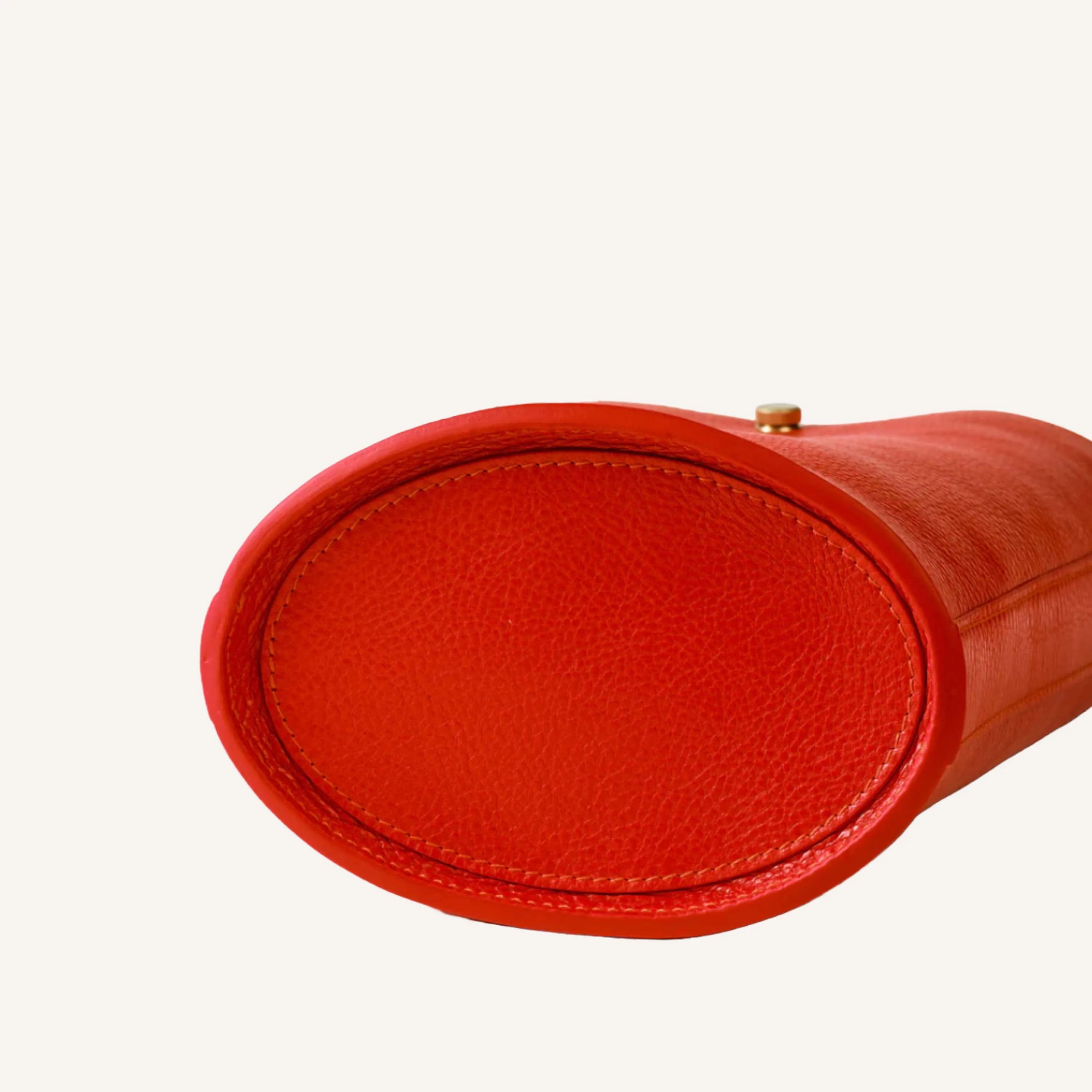 LINDQUIST SMALL HILMA BUCKET BAG