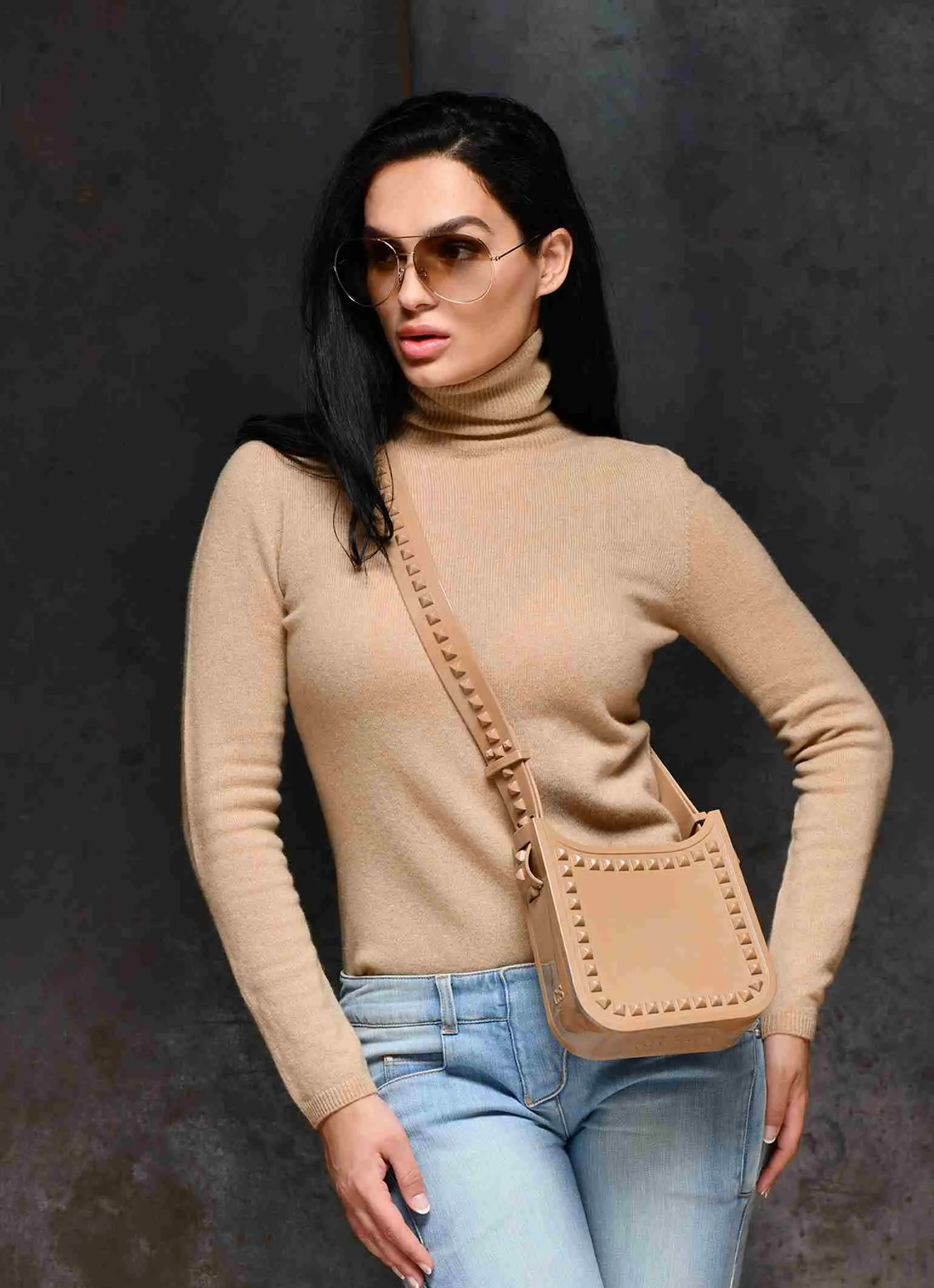 Lisa Small Crossbody