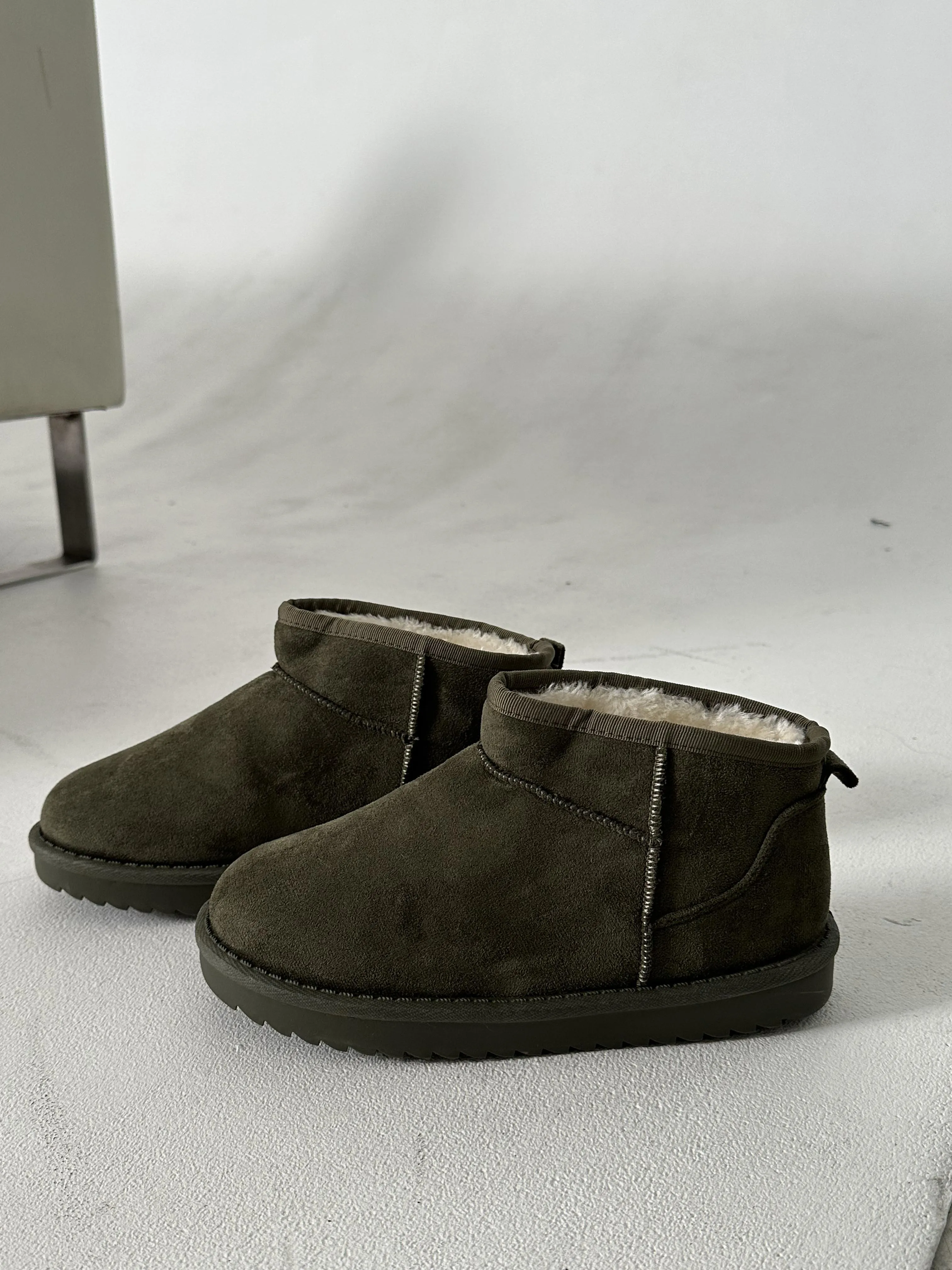 Malabo teddy boots short - Khaki