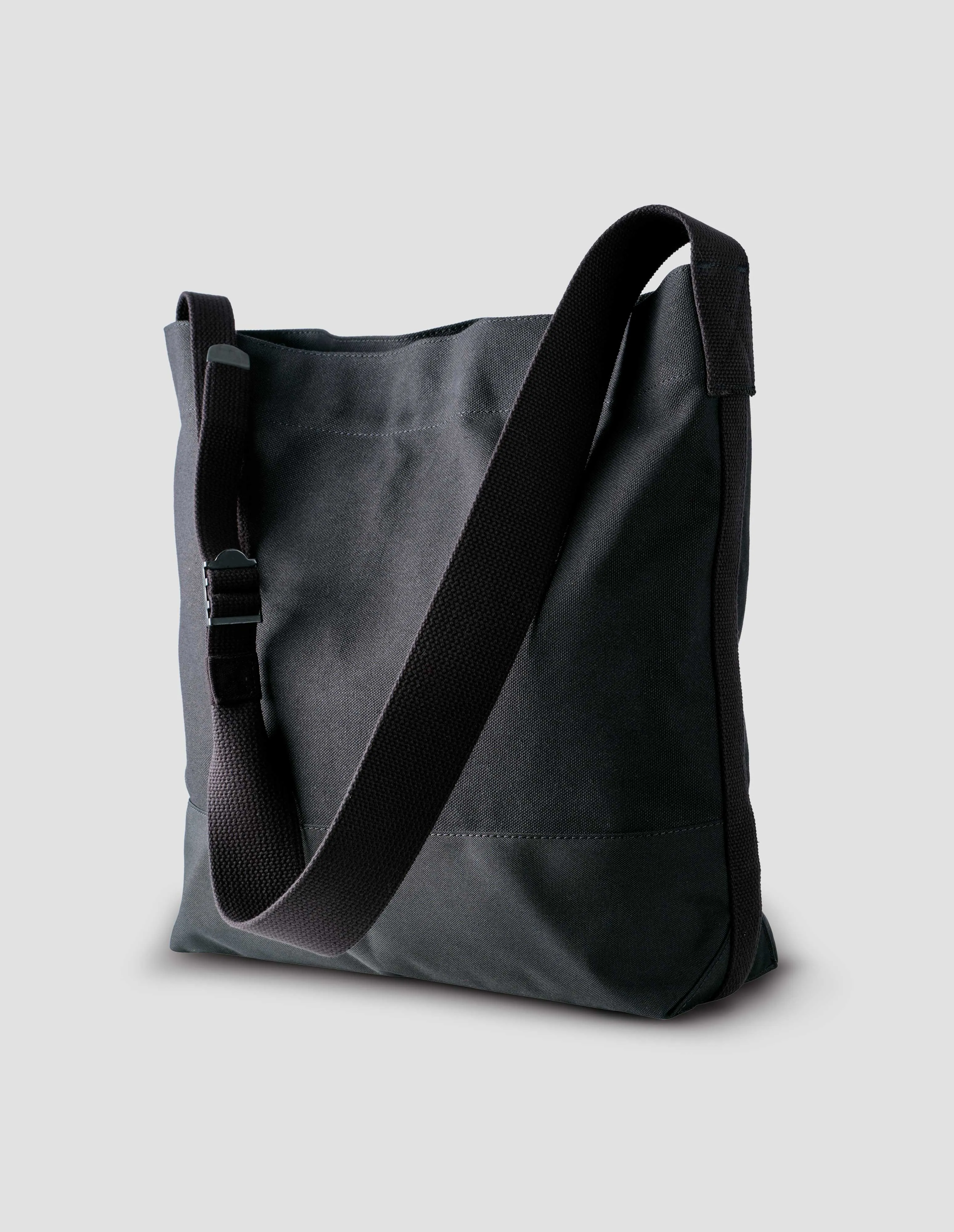 MHL. CANVAS SHOULDER TOTE | HEAVY COTTON CANVAS | BLACK