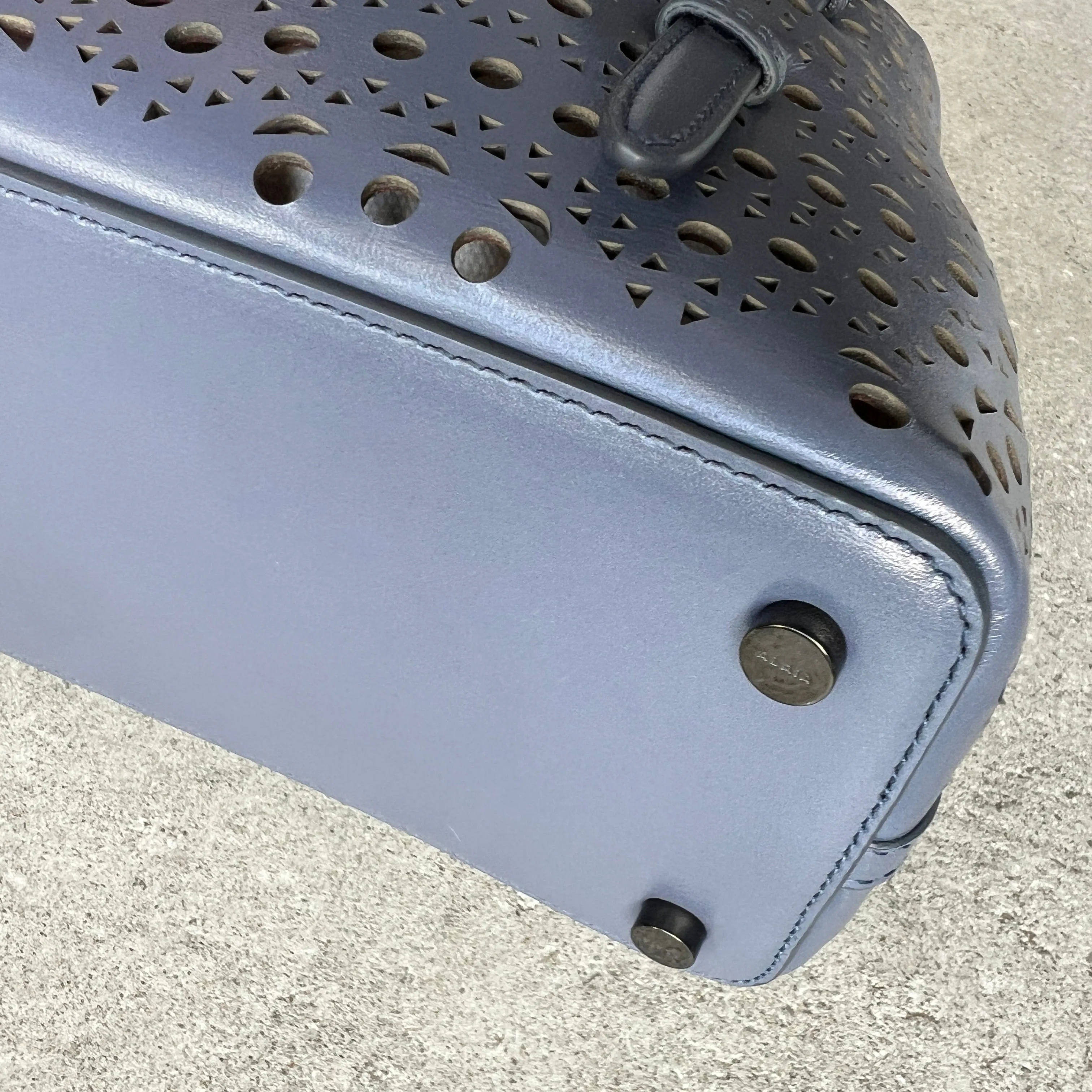 Mina 20 Wave Lux Calfskin, Bleu Turquin